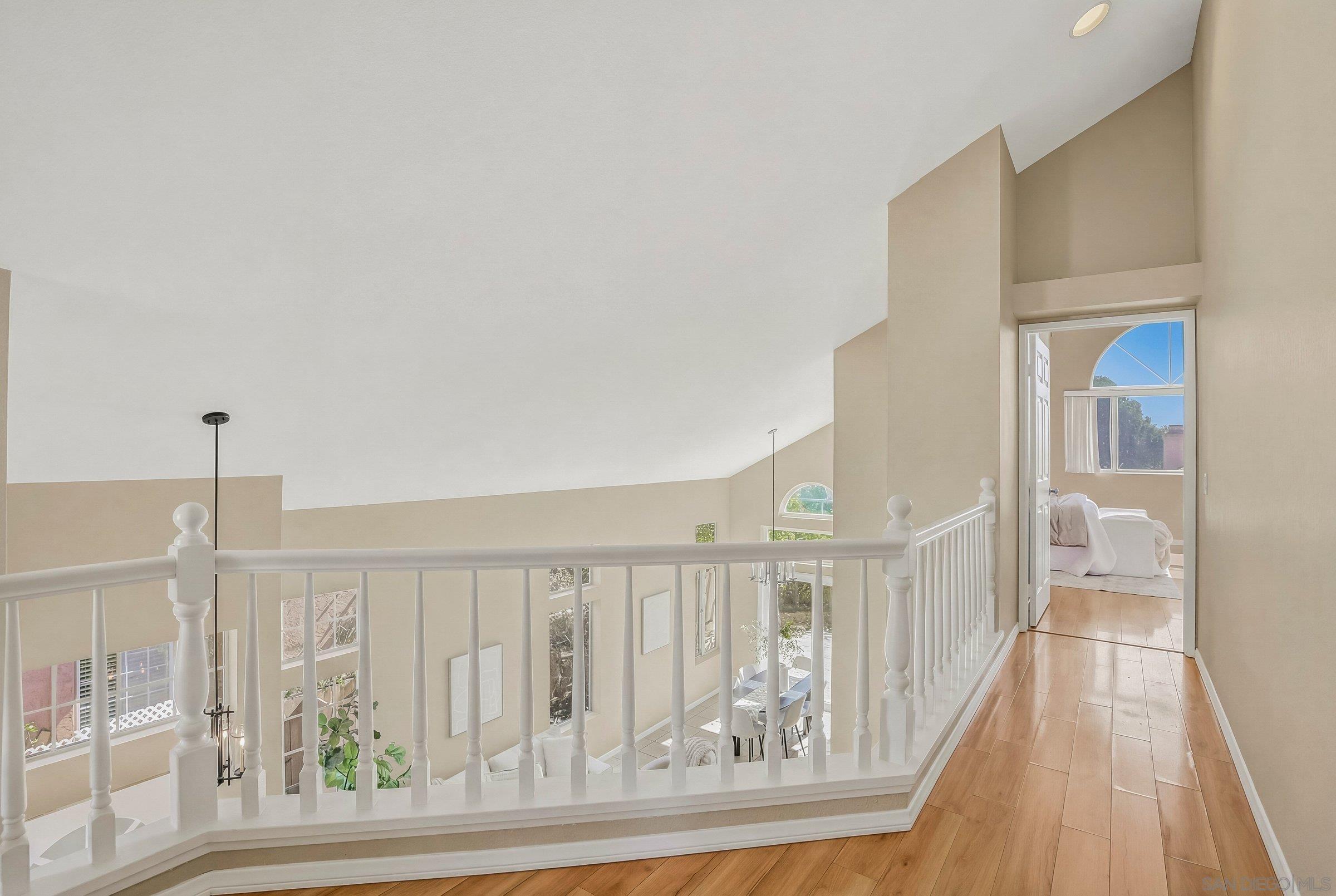 Detail Gallery Image 19 of 30 For 13354  Darview, San Diego,  CA 92129 - 5 Beds | 3 Baths