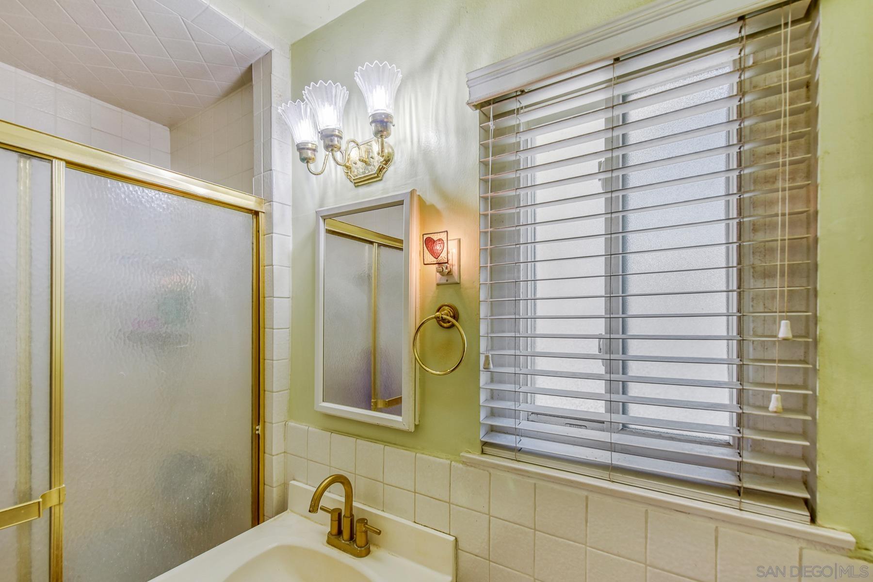 Detail Gallery Image 16 of 24 For 8376  Mono Lake Dr, San Diego,  CA 92119 - 3 Beds | 2 Baths