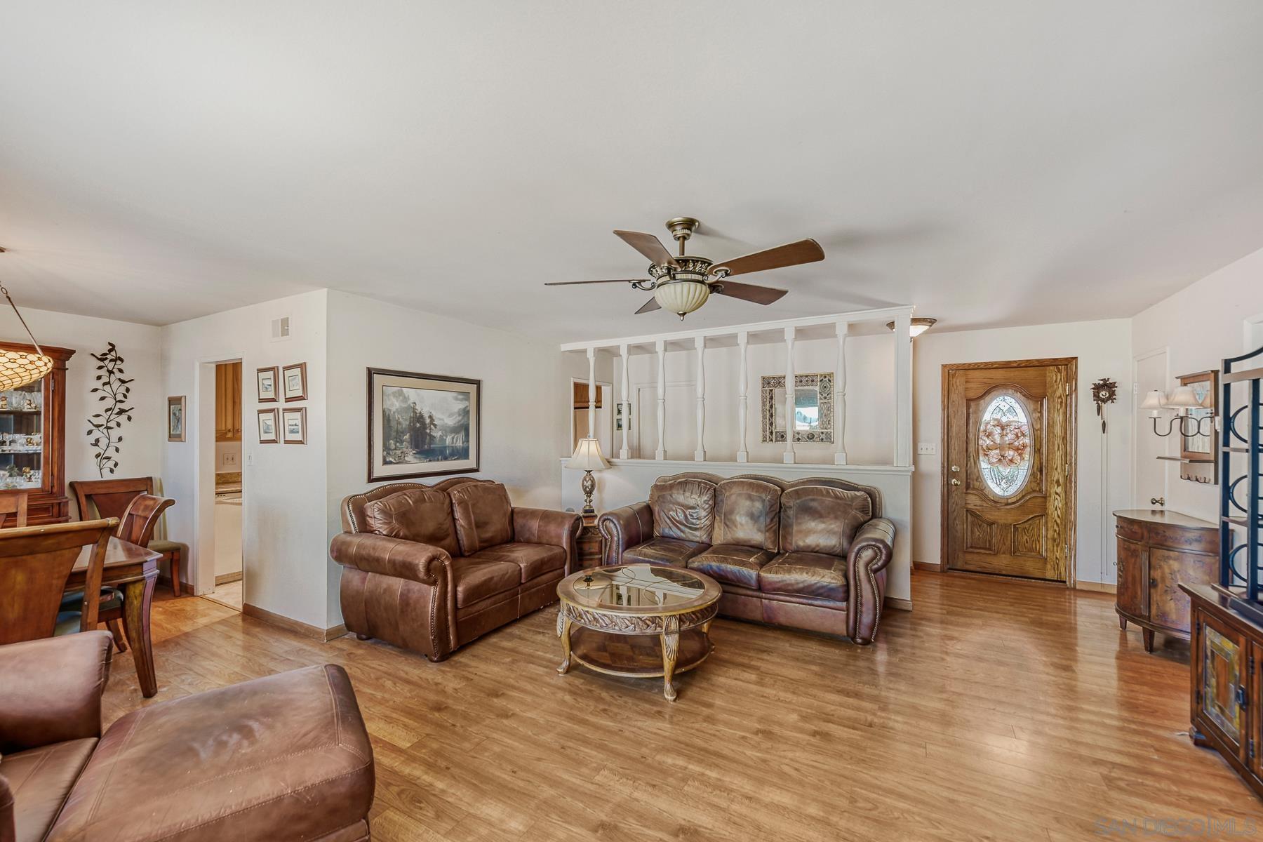 Detail Gallery Image 5 of 24 For 8376  Mono Lake Dr, San Diego,  CA 92119 - 3 Beds | 2 Baths