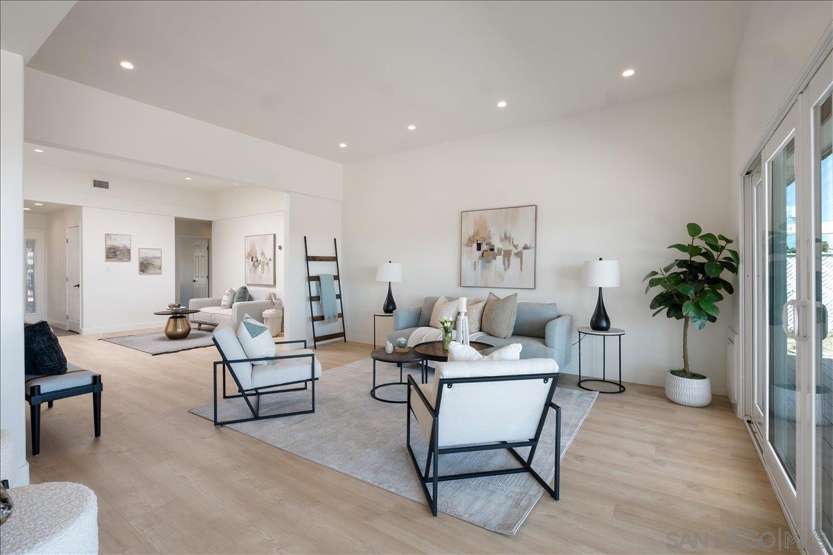 Detail Gallery Image 13 of 47 For 3027  Hunrichs Way, San Diego,  CA 92117 - 4 Beds | 2/1 Baths