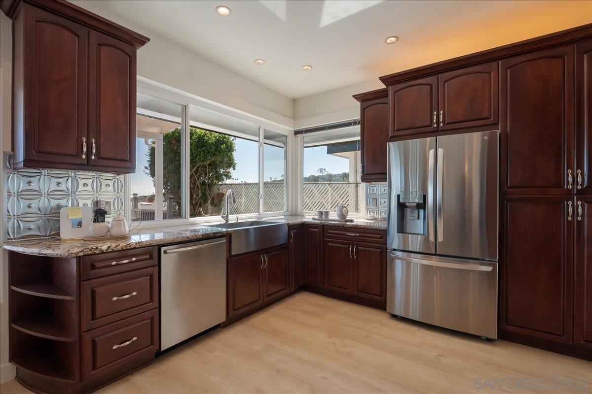 Detail Gallery Image 18 of 47 For 3027  Hunrichs Way, San Diego,  CA 92117 - 4 Beds | 2/1 Baths