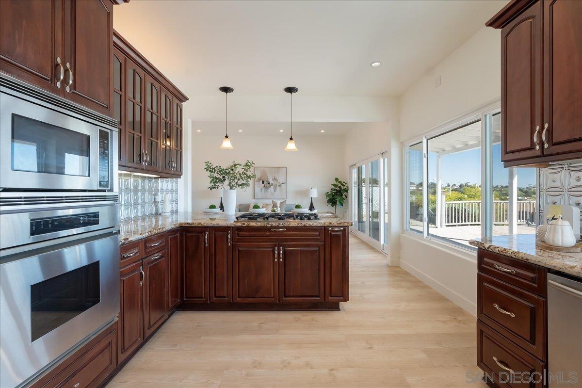 Detail Gallery Image 21 of 48 For 3027  Hunrichs Way, San Diego,  CA 92117 - 4 Beds | 2/1 Baths