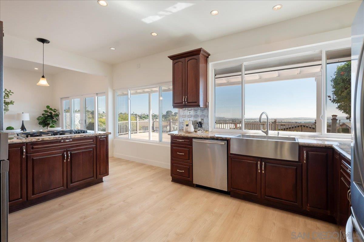 Detail Gallery Image 22 of 48 For 3027  Hunrichs Way, San Diego,  CA 92117 - 4 Beds | 2/1 Baths