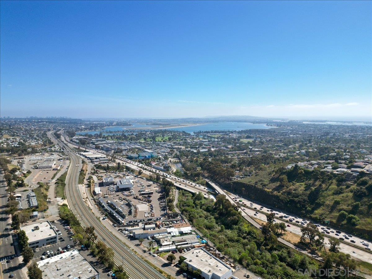 Detail Gallery Image 44 of 47 For 3027  Hunrichs Way, San Diego,  CA 92117 - 4 Beds | 2/1 Baths