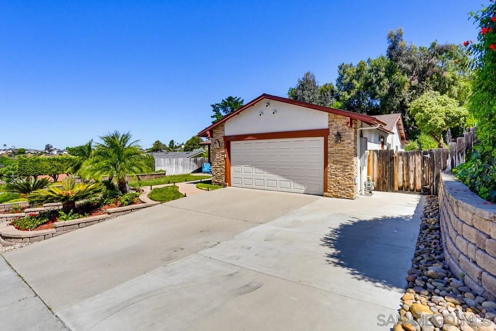 Detail Gallery Image 2 of 39 For 6390  Decanture St, San Diego,  CA 92120 - 4 Beds | 2 Baths