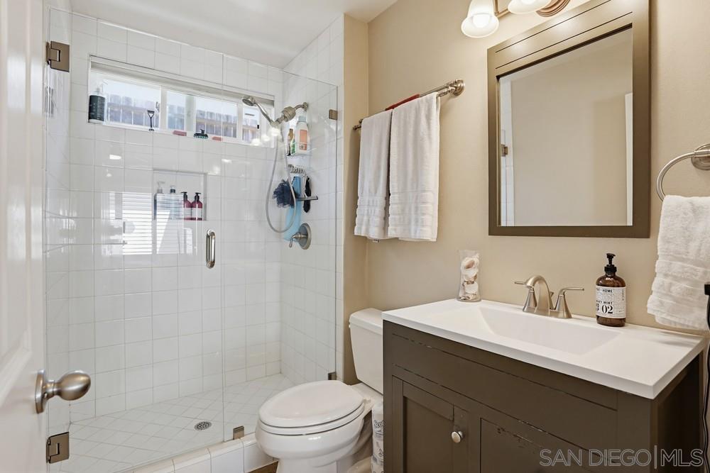 Detail Gallery Image 25 of 39 For 6390  Decanture St, San Diego,  CA 92120 - 4 Beds | 2 Baths