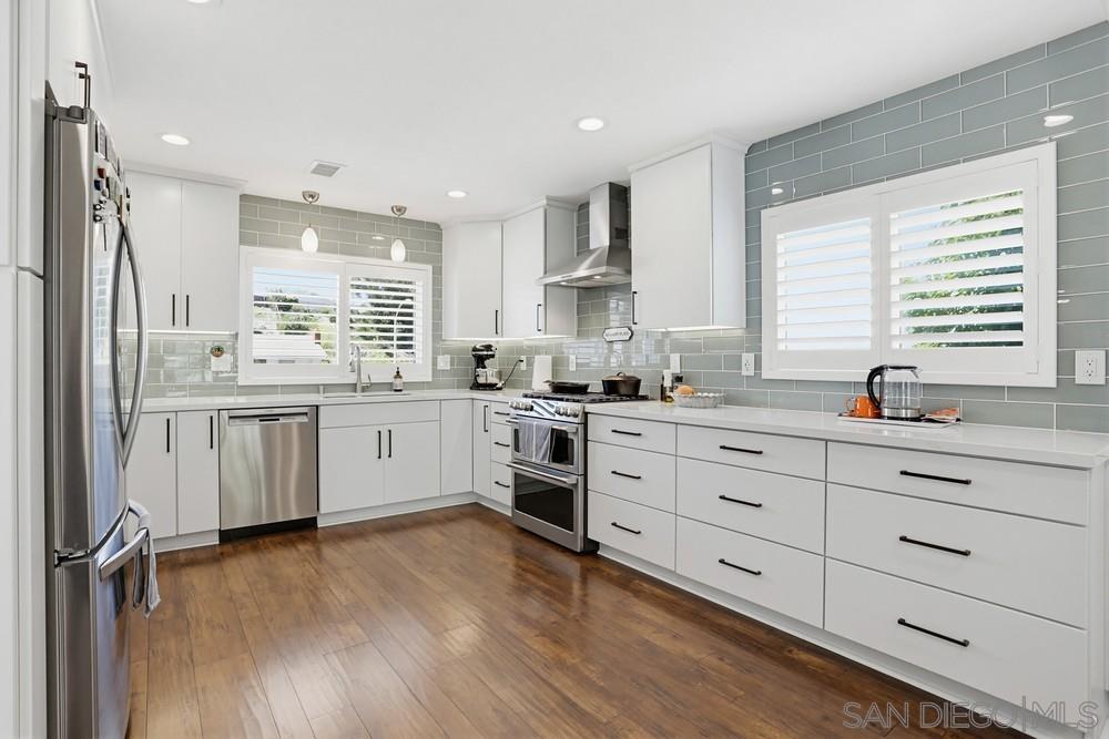 Detail Gallery Image 6 of 39 For 6390  Decanture St, San Diego,  CA 92120 - 4 Beds | 2 Baths