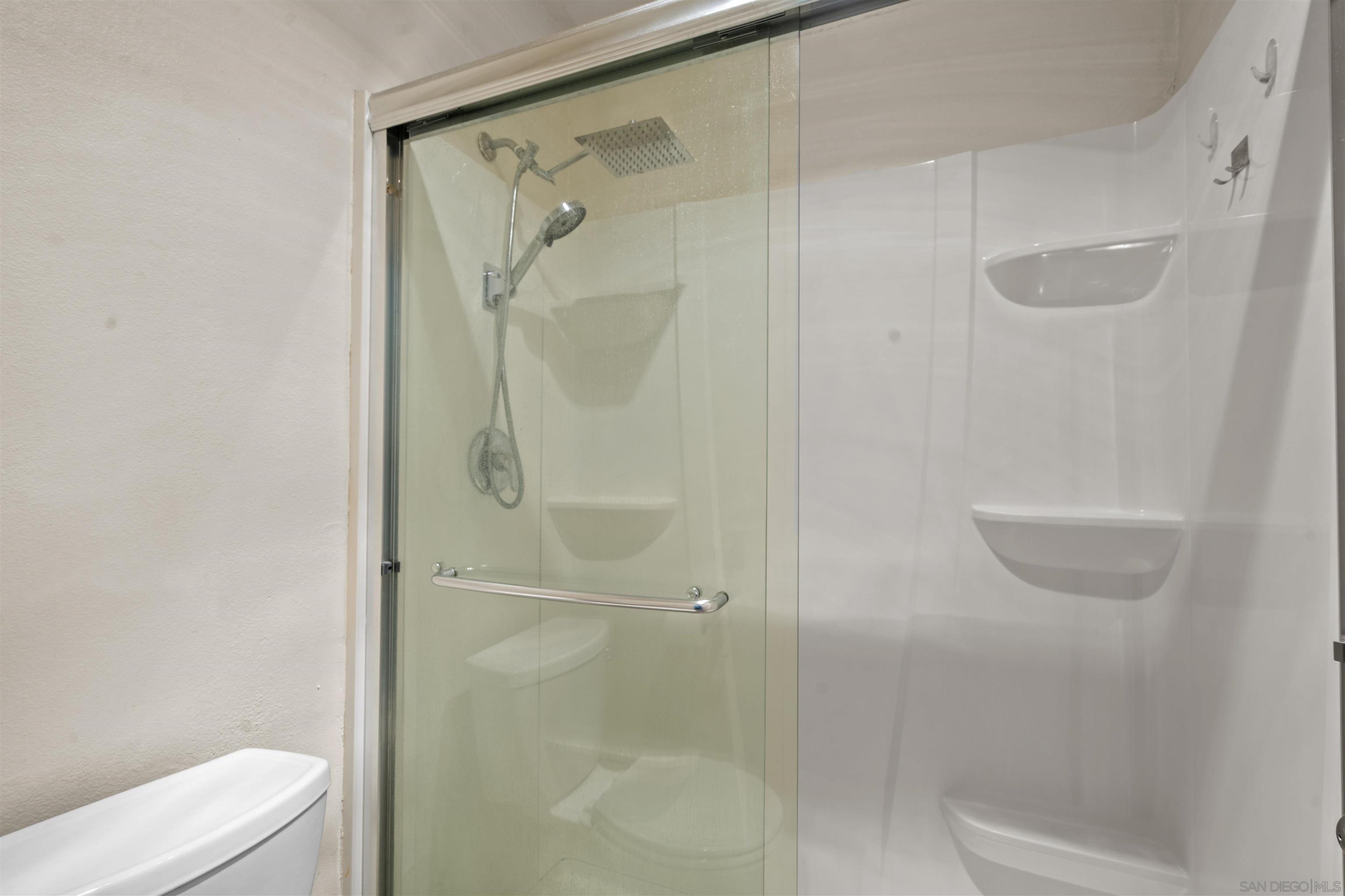 Detail Gallery Image 12 of 25 For 8779  Lake Murray  #9,  San Diego,  CA 92119 - 3 Beds | 2 Baths