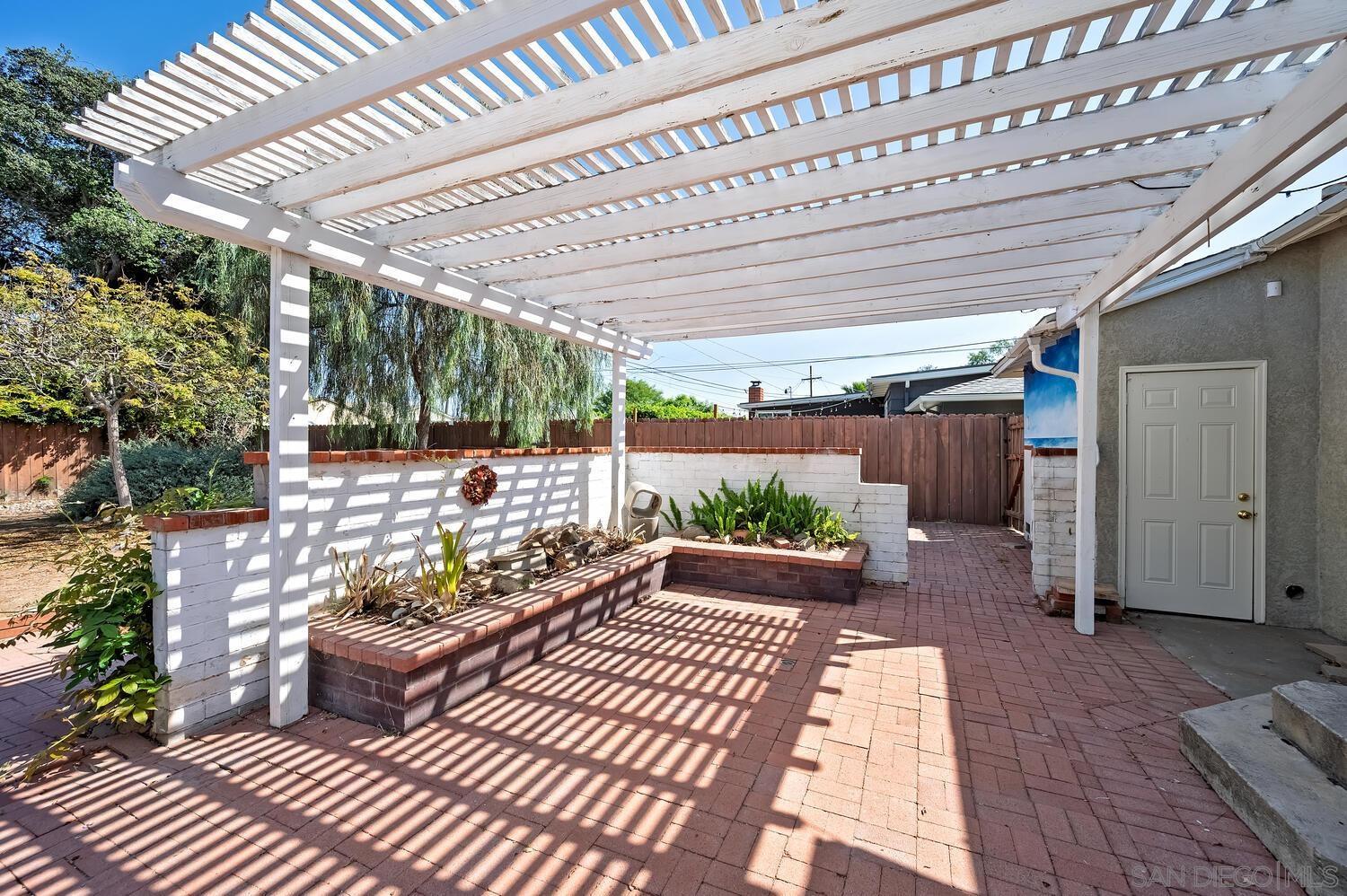 Detail Gallery Image 24 of 37 For 4635  Mataro Dr, San Diego,  CA 92115 - 2 Beds | 1 Baths