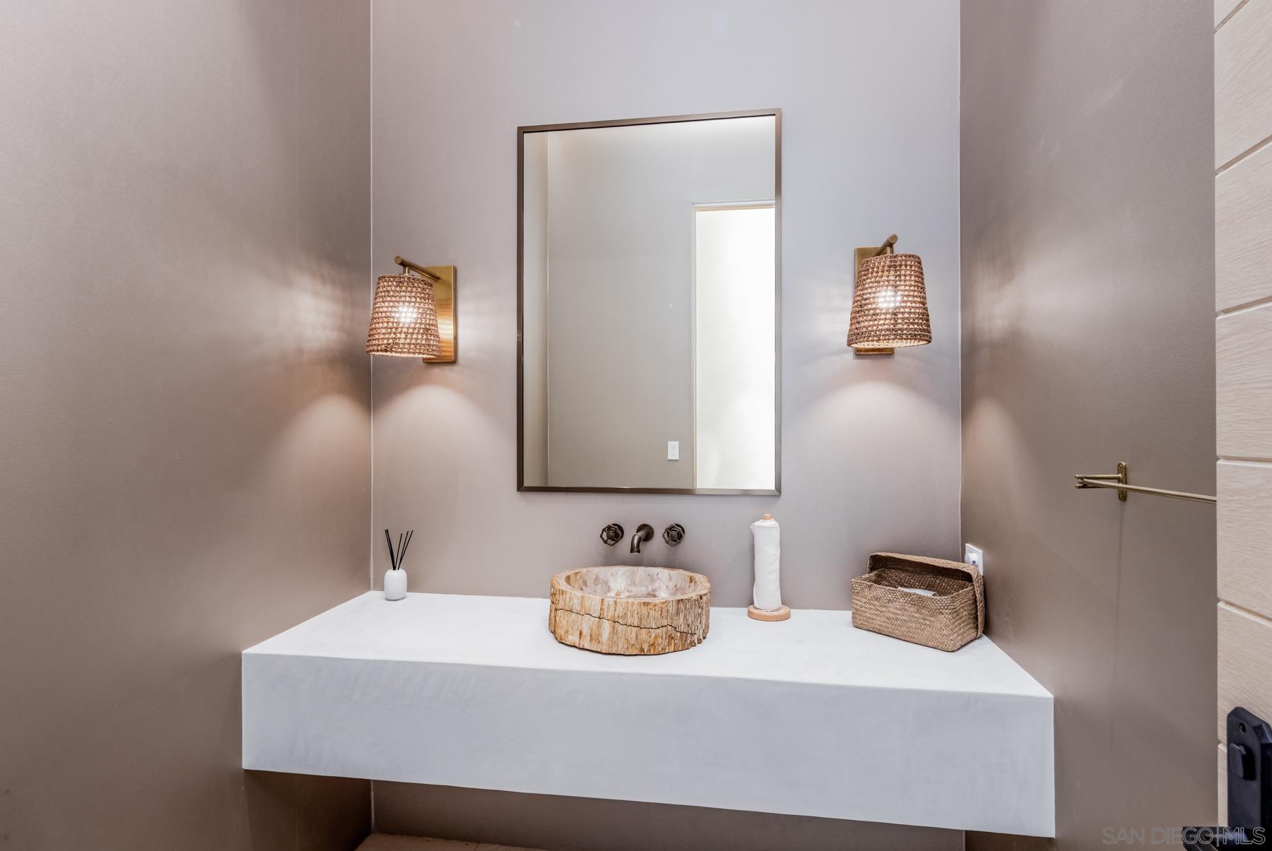 Detail Gallery Image 38 of 64 For 14783  Roxbury Terr., Rancho Santa Fe,  CA 92067 - 5 Beds | 5/3 Baths