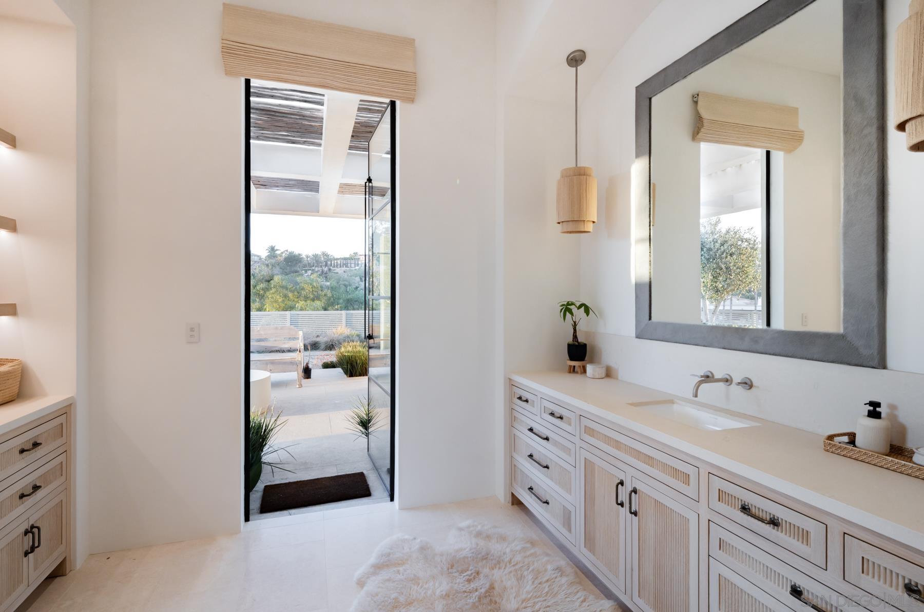 Detail Gallery Image 42 of 64 For 14783  Roxbury Terr., Rancho Santa Fe,  CA 92067 - 5 Beds | 5/3 Baths