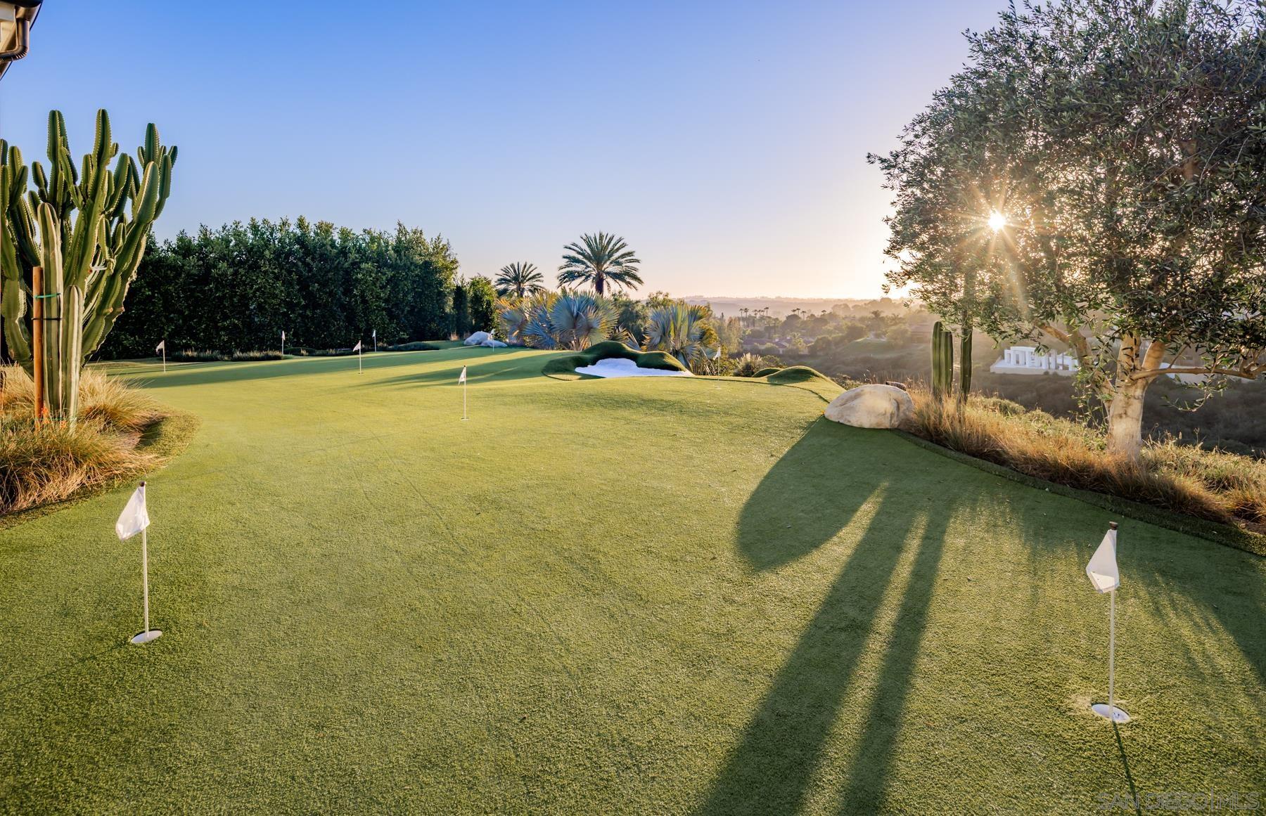 Detail Gallery Image 46 of 64 For 14783  Roxbury Terr., Rancho Santa Fe,  CA 92067 - 5 Beds | 5/3 Baths