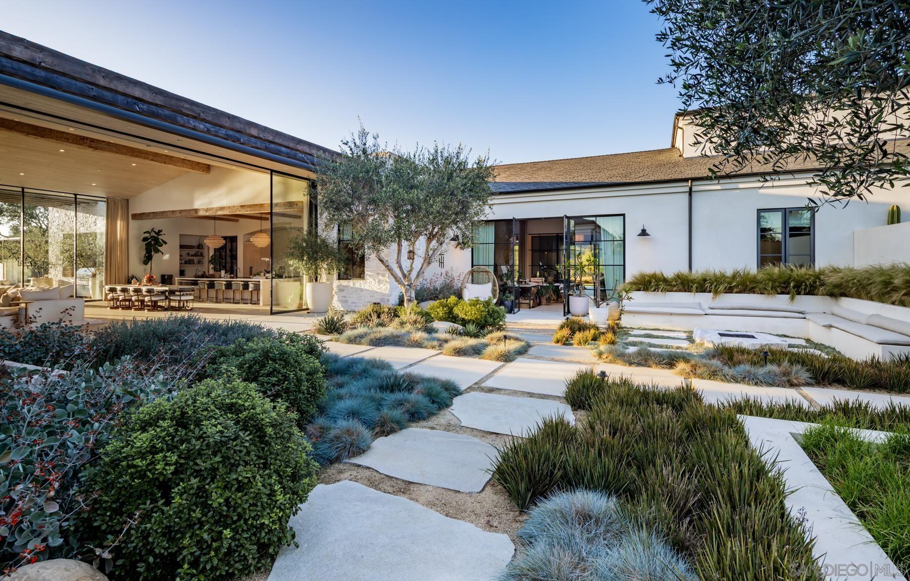 Detail Gallery Image 49 of 64 For 14783  Roxbury Terr., Rancho Santa Fe,  CA 92067 - 5 Beds | 5/3 Baths