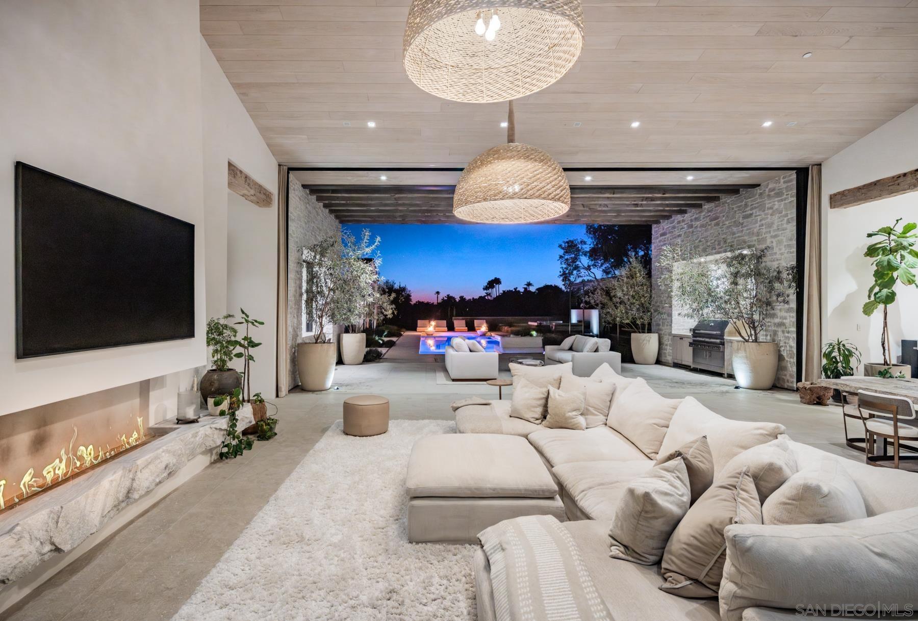 Detail Gallery Image 59 of 64 For 14783  Roxbury Terr., Rancho Santa Fe,  CA 92067 - 5 Beds | 5/3 Baths