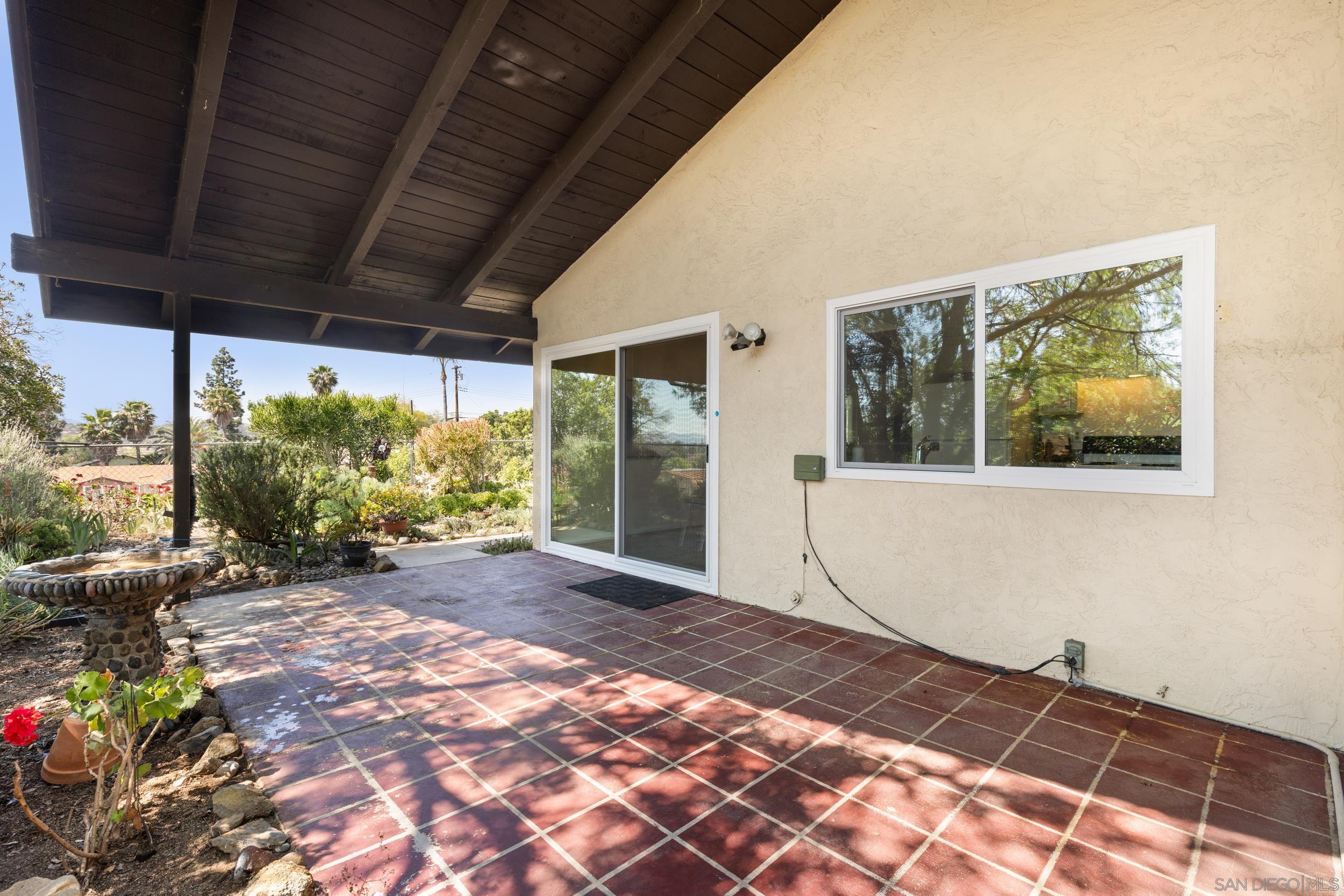 Detail Gallery Image 15 of 21 For 1333 N Ivy Street, Escondido,  CA 92026 - 3 Beds | 2 Baths