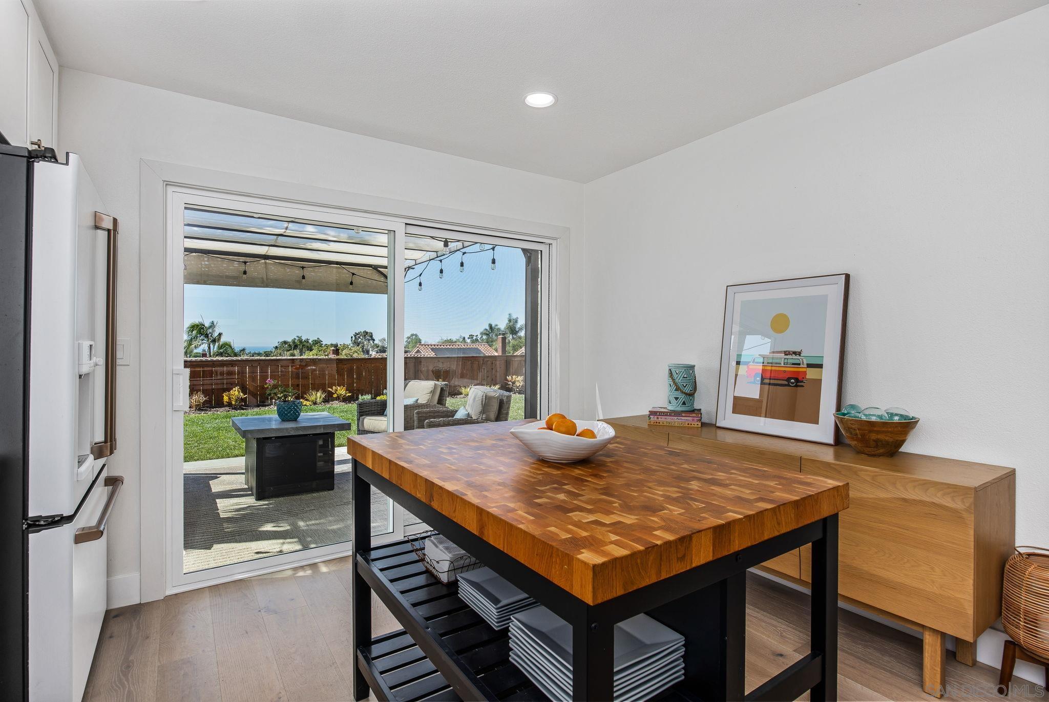 Detail Gallery Image 15 of 66 For 7053  Snapdragon  Dr, Carlsbad,  CA 92011 - 4 Beds | 2/1 Baths