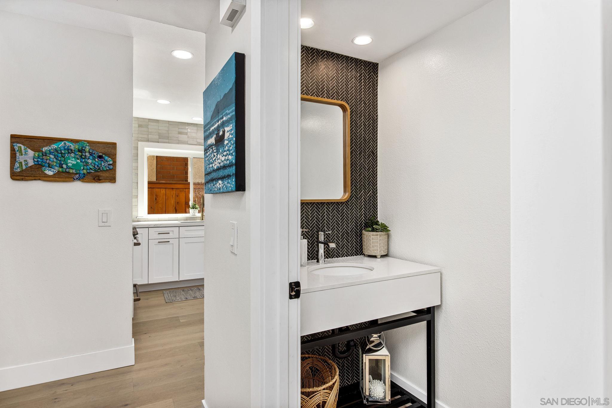 Detail Gallery Image 20 of 66 For 7053  Snapdragon  Dr, Carlsbad,  CA 92011 - 4 Beds | 2/1 Baths