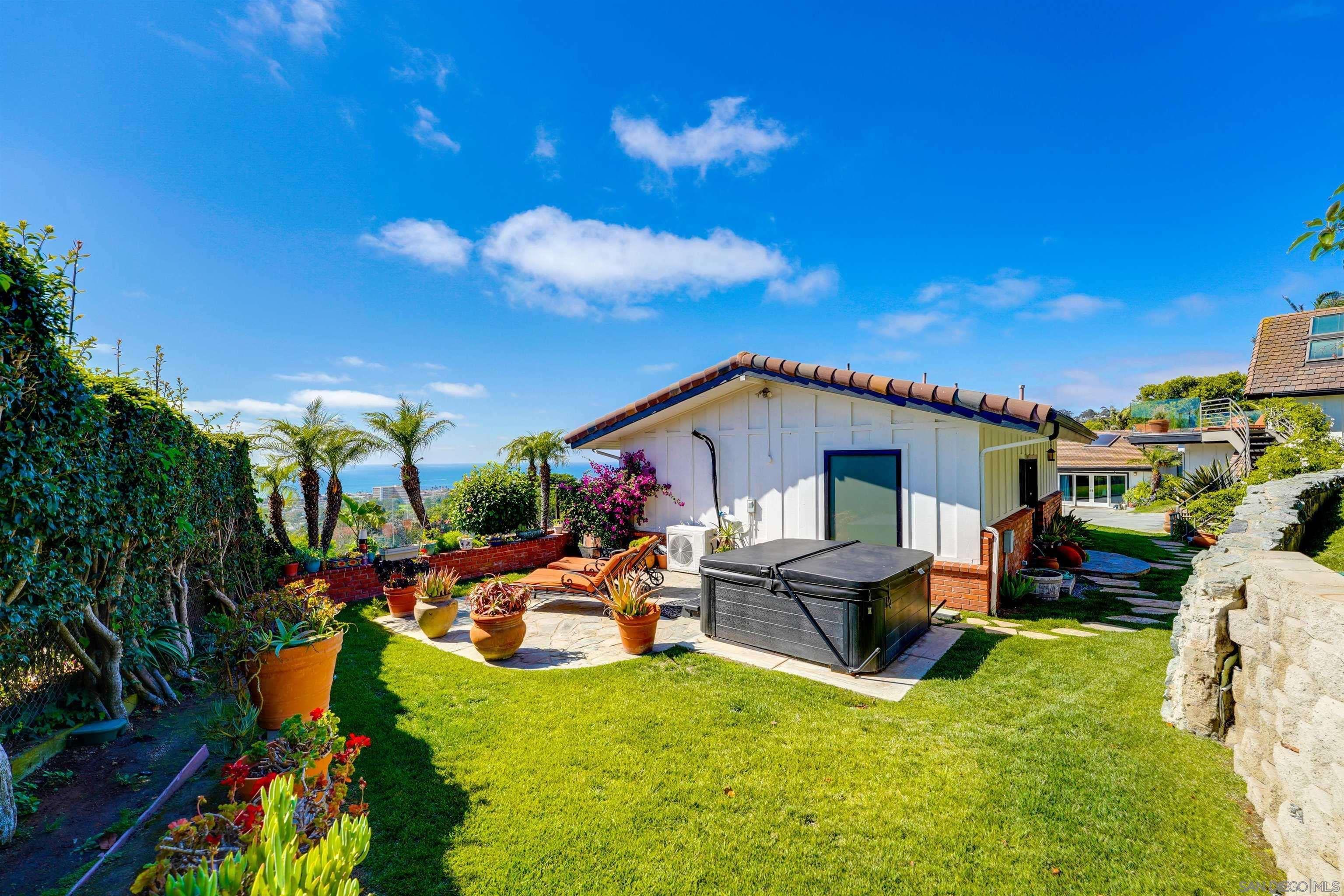 Detail Gallery Image 4 of 23 For 6435  El Camino Del Teatro, La Jolla,  CA 92037 - 0 Beds | 1 Baths