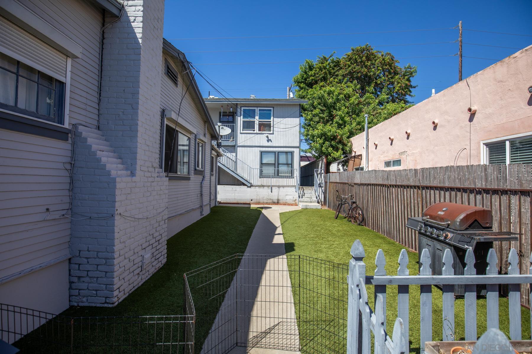 Detail Gallery Image 11 of 18 For 1930-34  Hornblend Street, San Diego,  CA 92109 - – Beds | – Baths