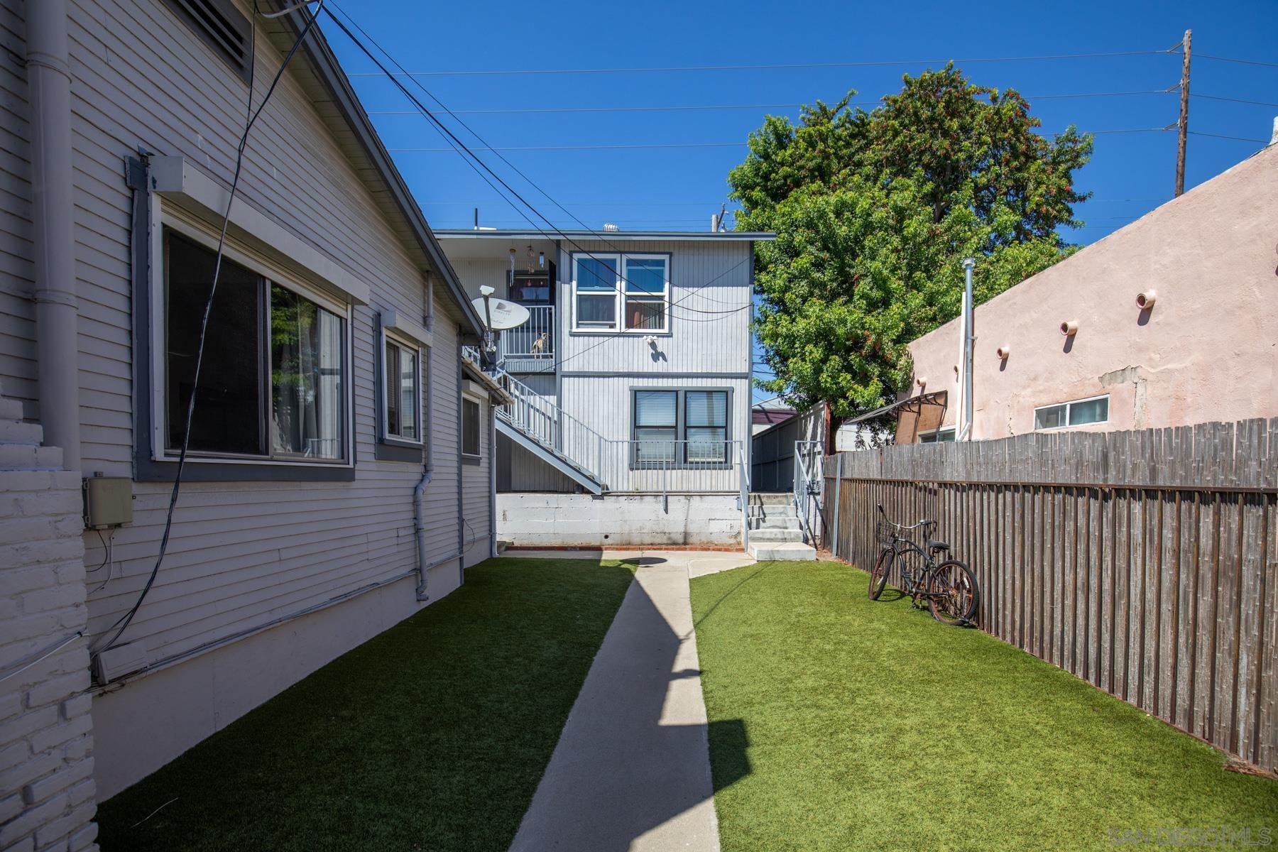 Detail Gallery Image 10 of 18 For 1930-34  Hornblend Street, San Diego,  CA 92109 - – Beds | – Baths