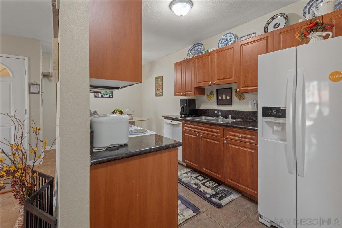 Detail Gallery Image 14 of 30 For 2950  Alta View Dr  #H202,  San Diego,  CA 92139 - 1 Beds | 1 Baths