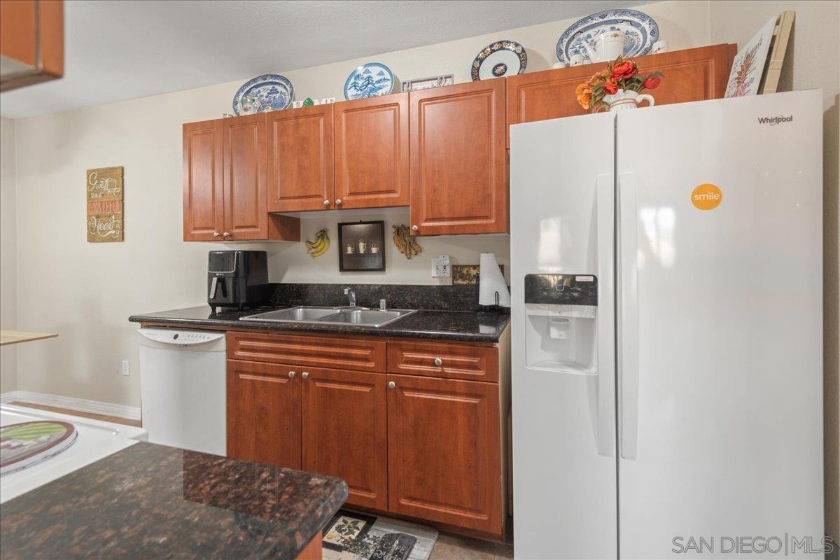 Detail Gallery Image 15 of 30 For 2950  Alta View Dr  #H202,  San Diego,  CA 92139 - 1 Beds | 1 Baths
