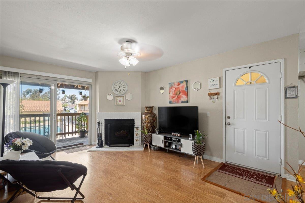 Detail Gallery Image 3 of 30 For 2950  Alta View Dr  #H202,  San Diego,  CA 92139 - 1 Beds | 1 Baths