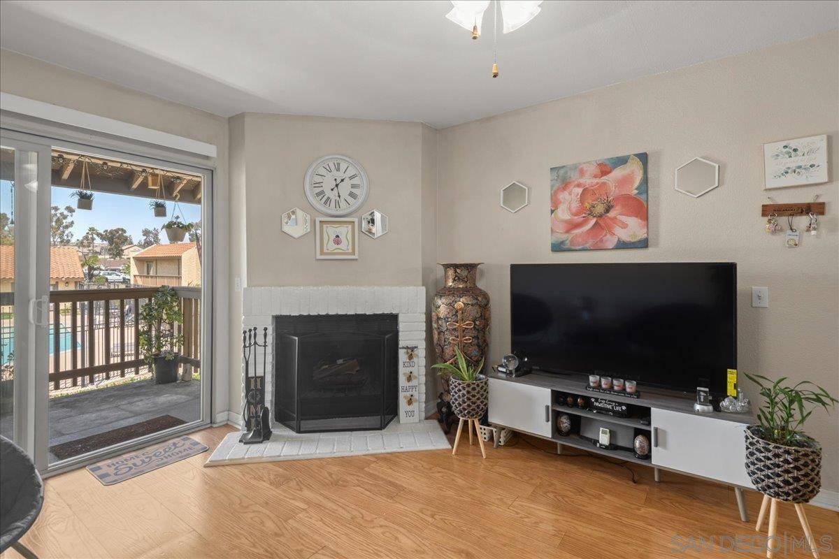 Detail Gallery Image 4 of 30 For 2950  Alta View Dr  #H202,  San Diego,  CA 92139 - 1 Beds | 1 Baths