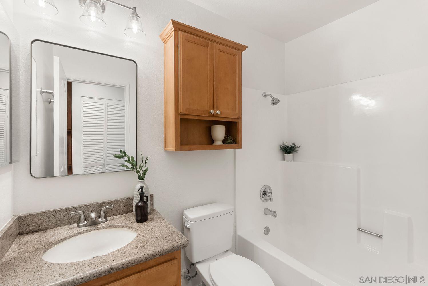 Detail Gallery Image 14 of 21 For 1770 S El Camino Real  #206,  Encinitas,  CA 92024 - 2 Beds | 1 Baths