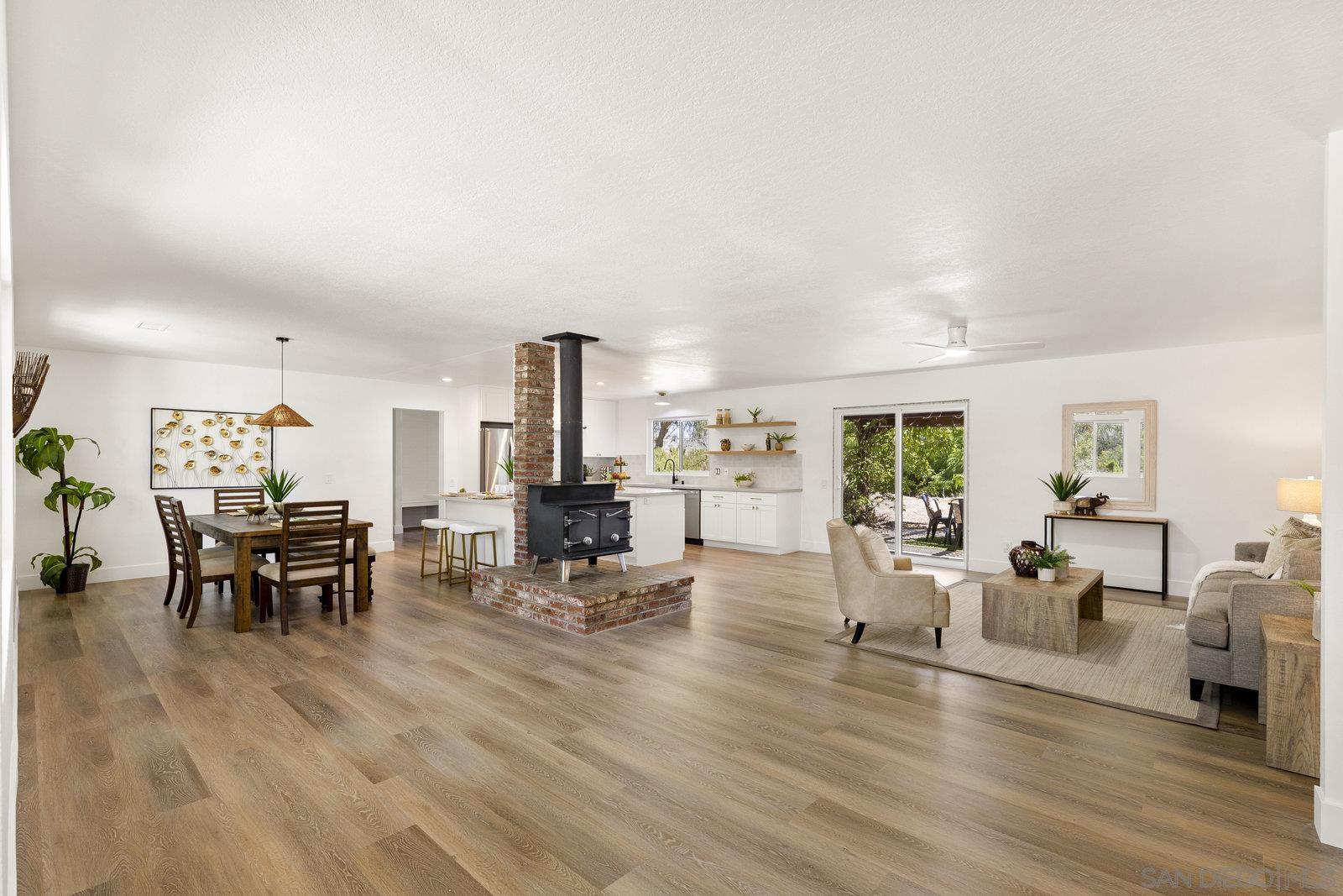 Detail Gallery Image 11 of 74 For 38795  Harris Trl, Fallbrook,  CA 92028 - 5 Beds | 4/1 Baths