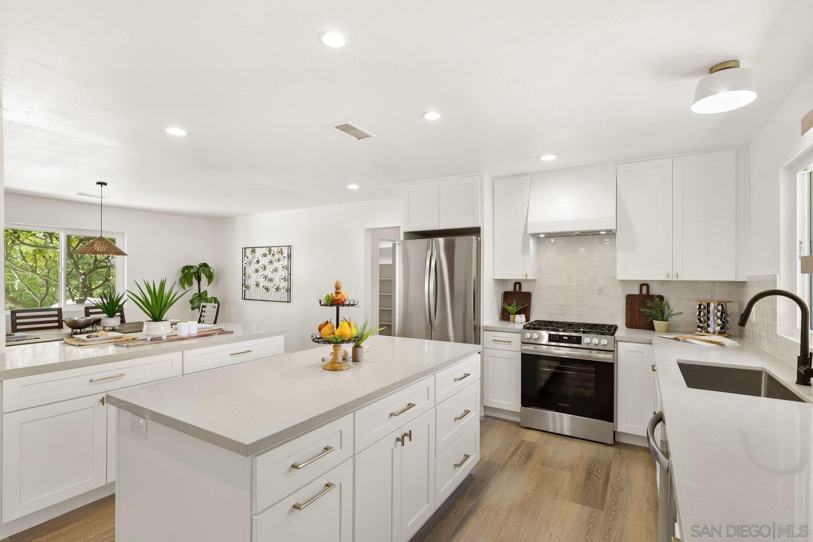 Detail Gallery Image 18 of 74 For 38795  Harris Trl, Fallbrook,  CA 92028 - 5 Beds | 4/1 Baths