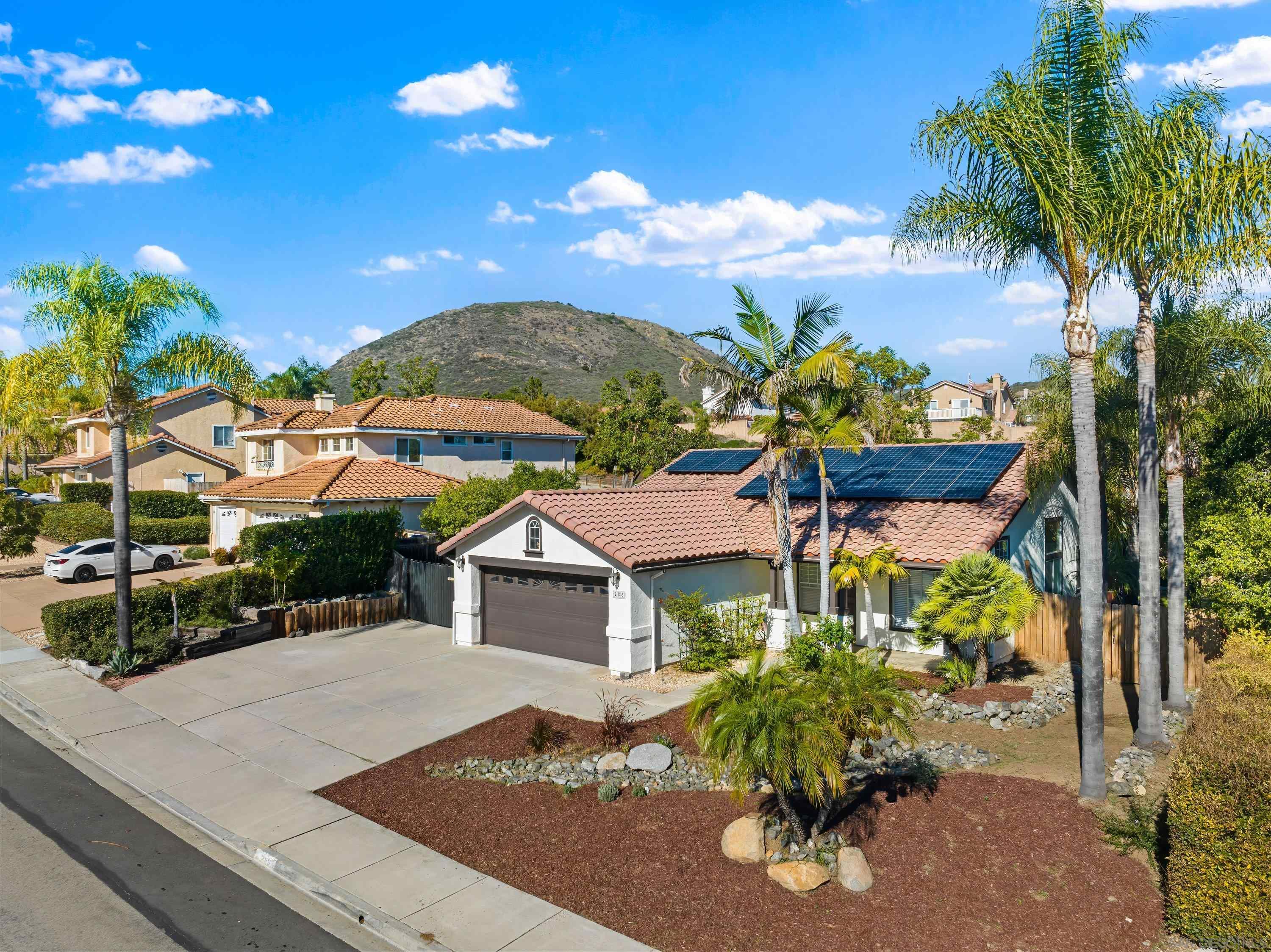 Detail Gallery Image 2 of 32 For 286  Glendale Ave, San Marcos,  CA 92069 - 3 Beds | 2 Baths