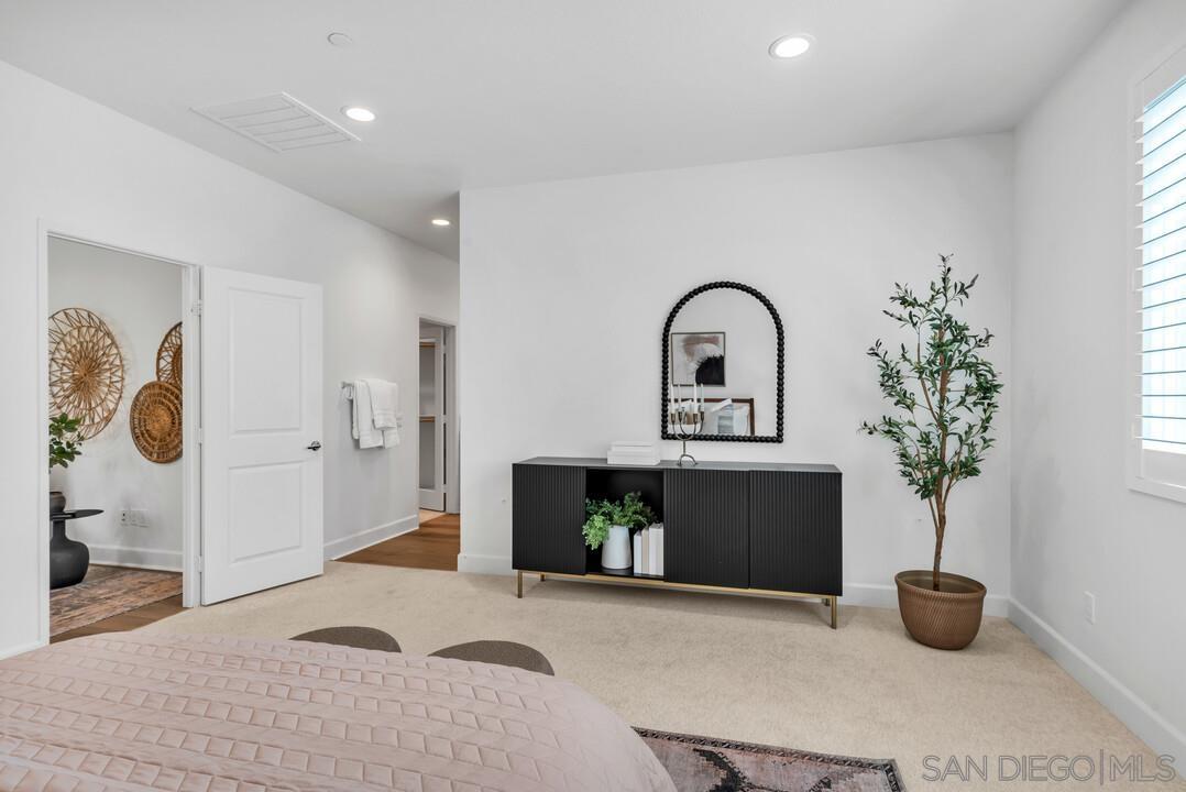 Detail Gallery Image 16 of 31 For 7701  Jasmine Ct, Santee,  CA 92071 - 4 Beds | 2/1 Baths
