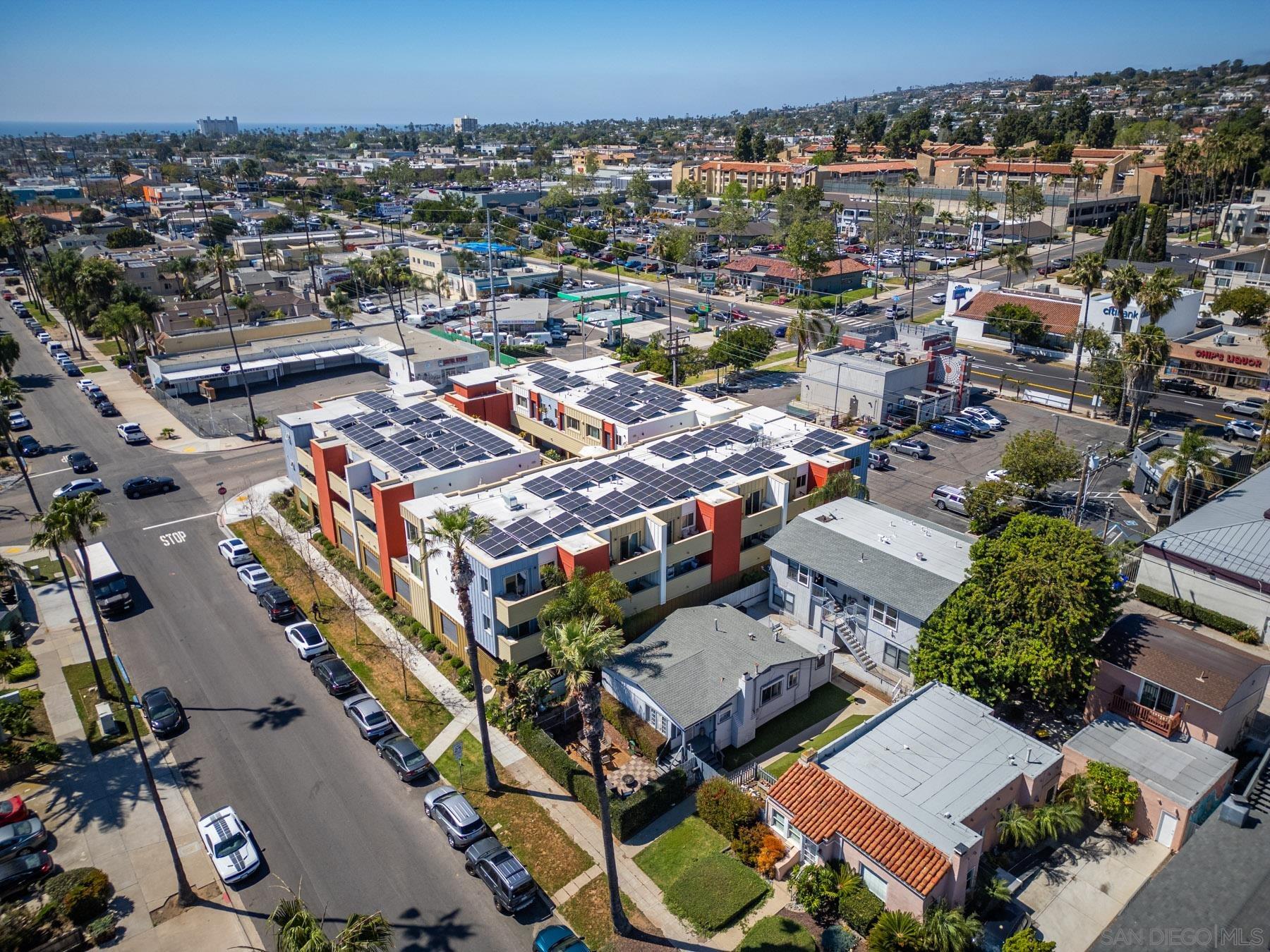 Detail Gallery Image 6 of 18 For 1930-34  Hornblend Street, San Diego,  CA 92109 - – Beds | – Baths