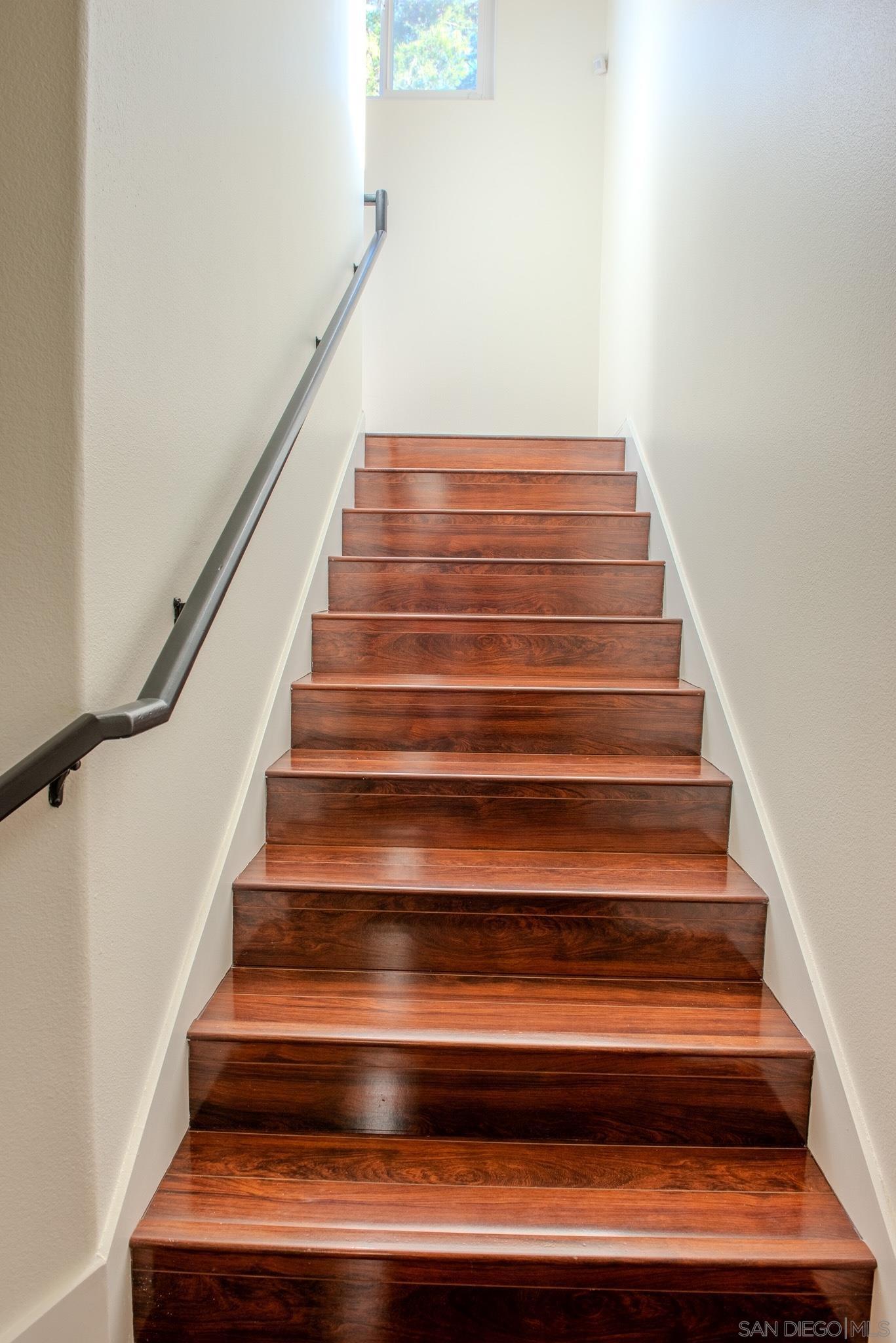 Detail Gallery Image 13 of 39 For 1859  Carolyn Dr, Chula Vista,  CA 91913 - 3 Beds | 2/1 Baths