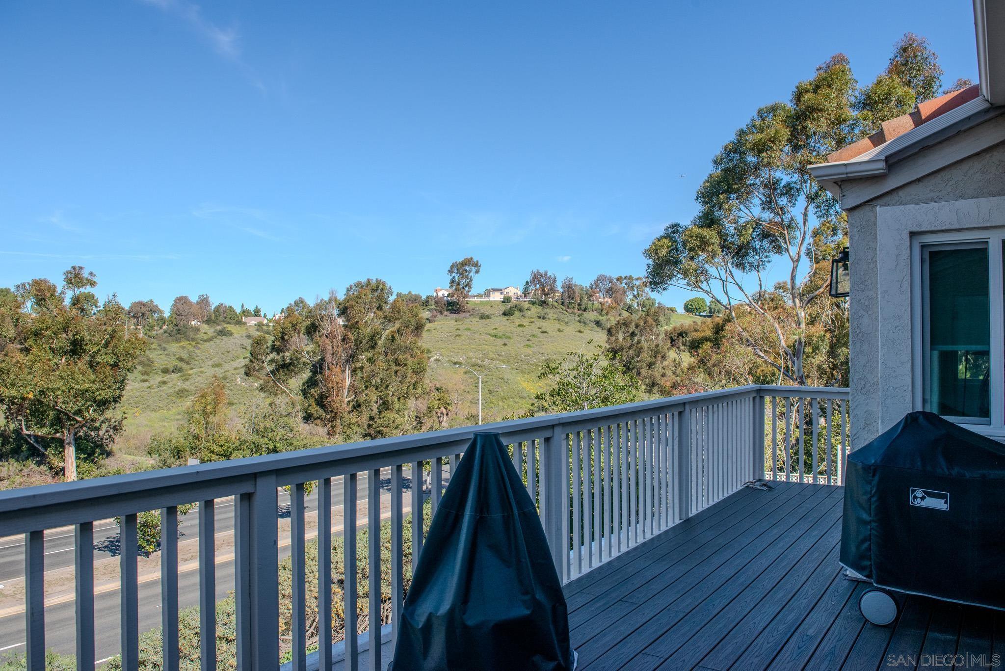 Detail Gallery Image 24 of 39 For 1859  Carolyn Dr, Chula Vista,  CA 91913 - 3 Beds | 2/1 Baths