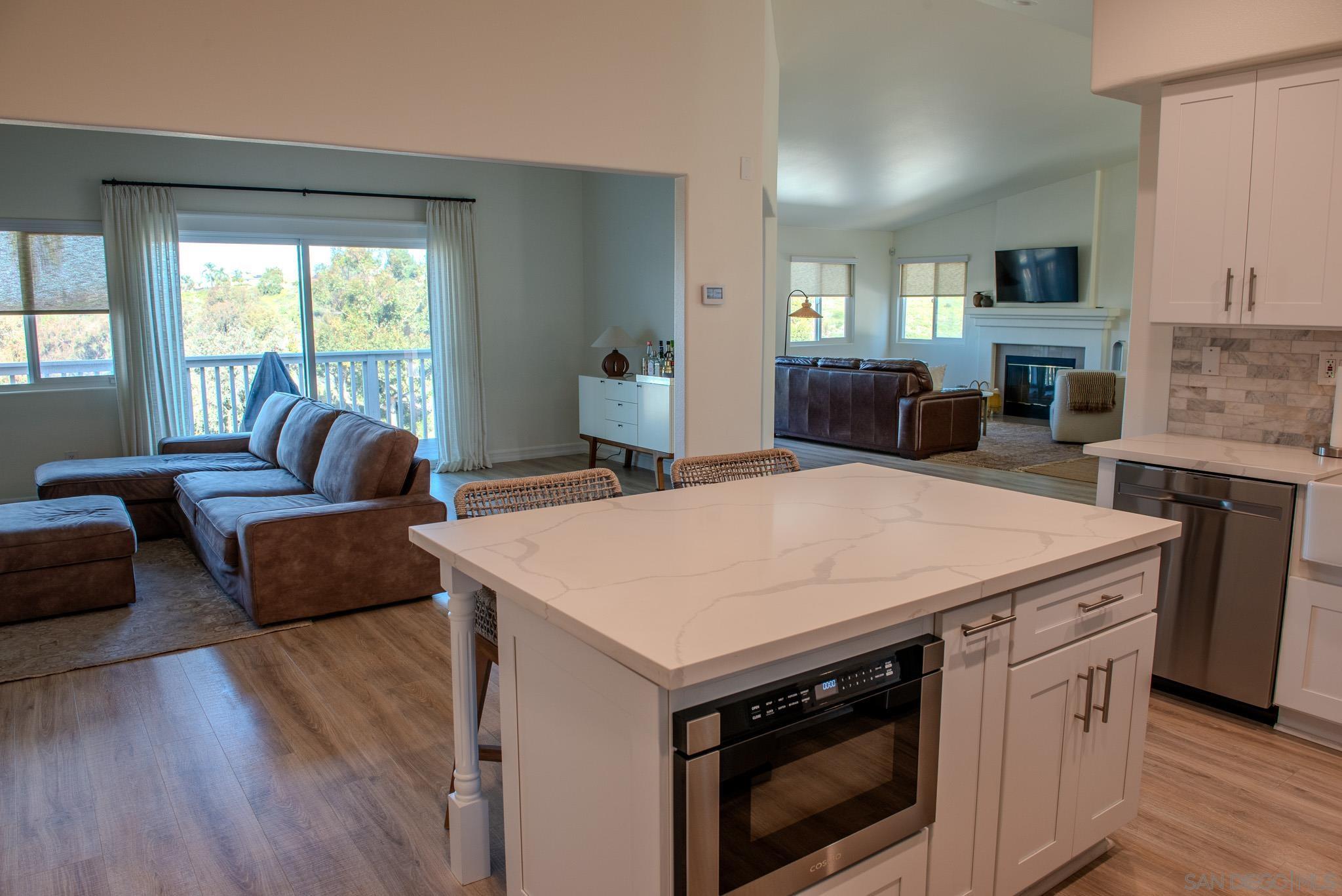 Detail Gallery Image 9 of 39 For 1859  Carolyn Dr, Chula Vista,  CA 91913 - 3 Beds | 2/1 Baths