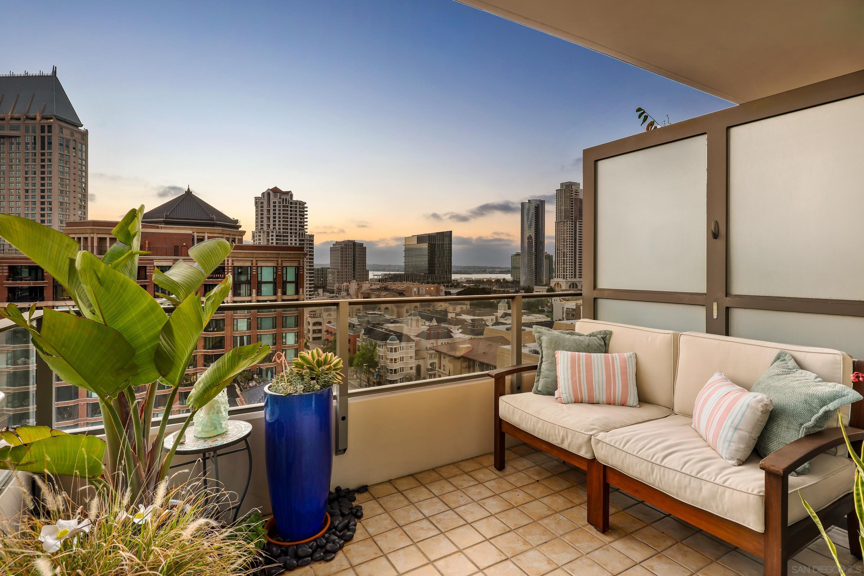 Detail Gallery Image 13 of 38 For 550  Front Street  #1007,  San Diego,  CA 92101 - 1 Beds | 1 Baths