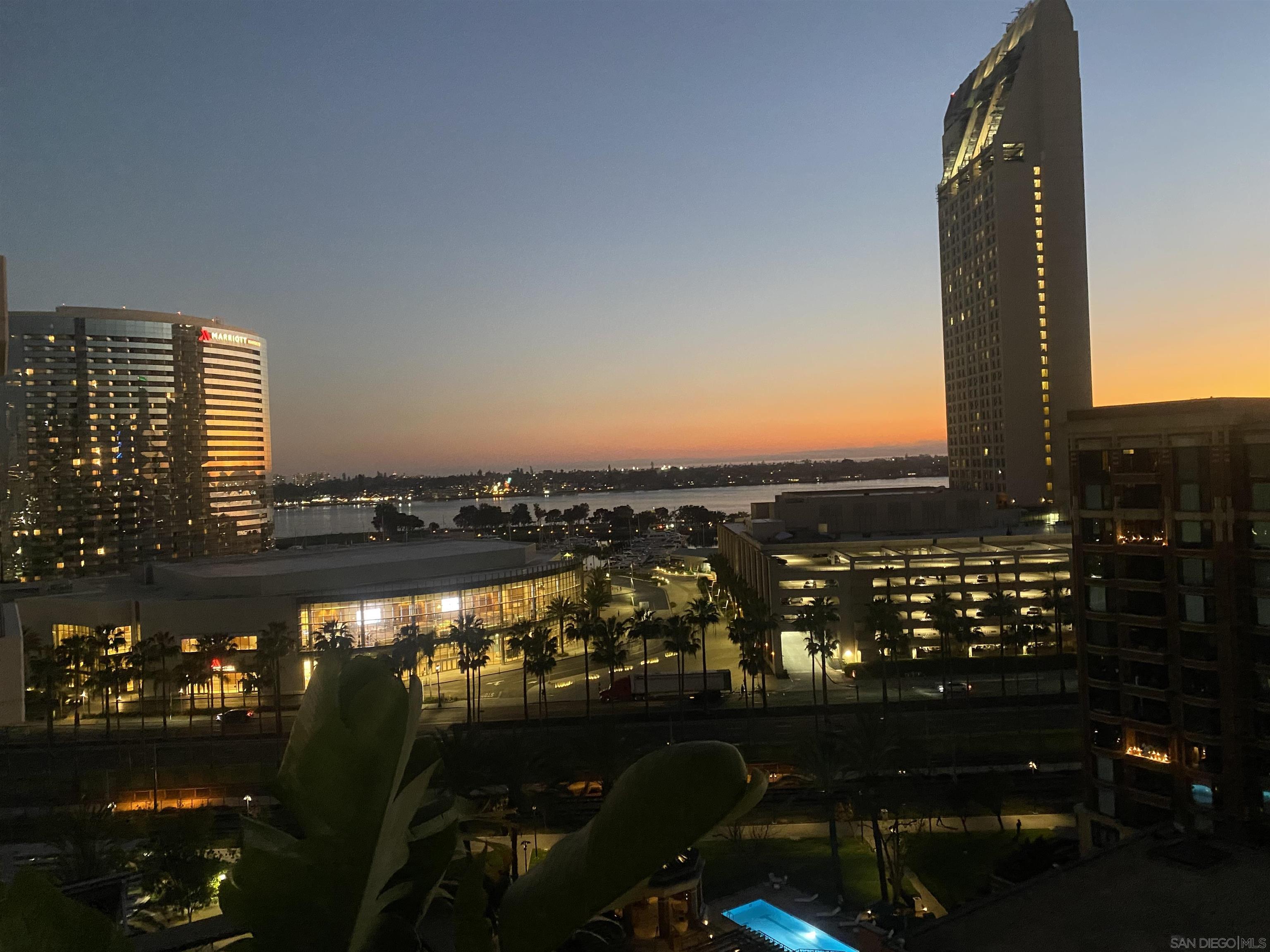 Detail Gallery Image 16 of 38 For 550  Front Street  #1007,  San Diego,  CA 92101 - 1 Beds | 1 Baths