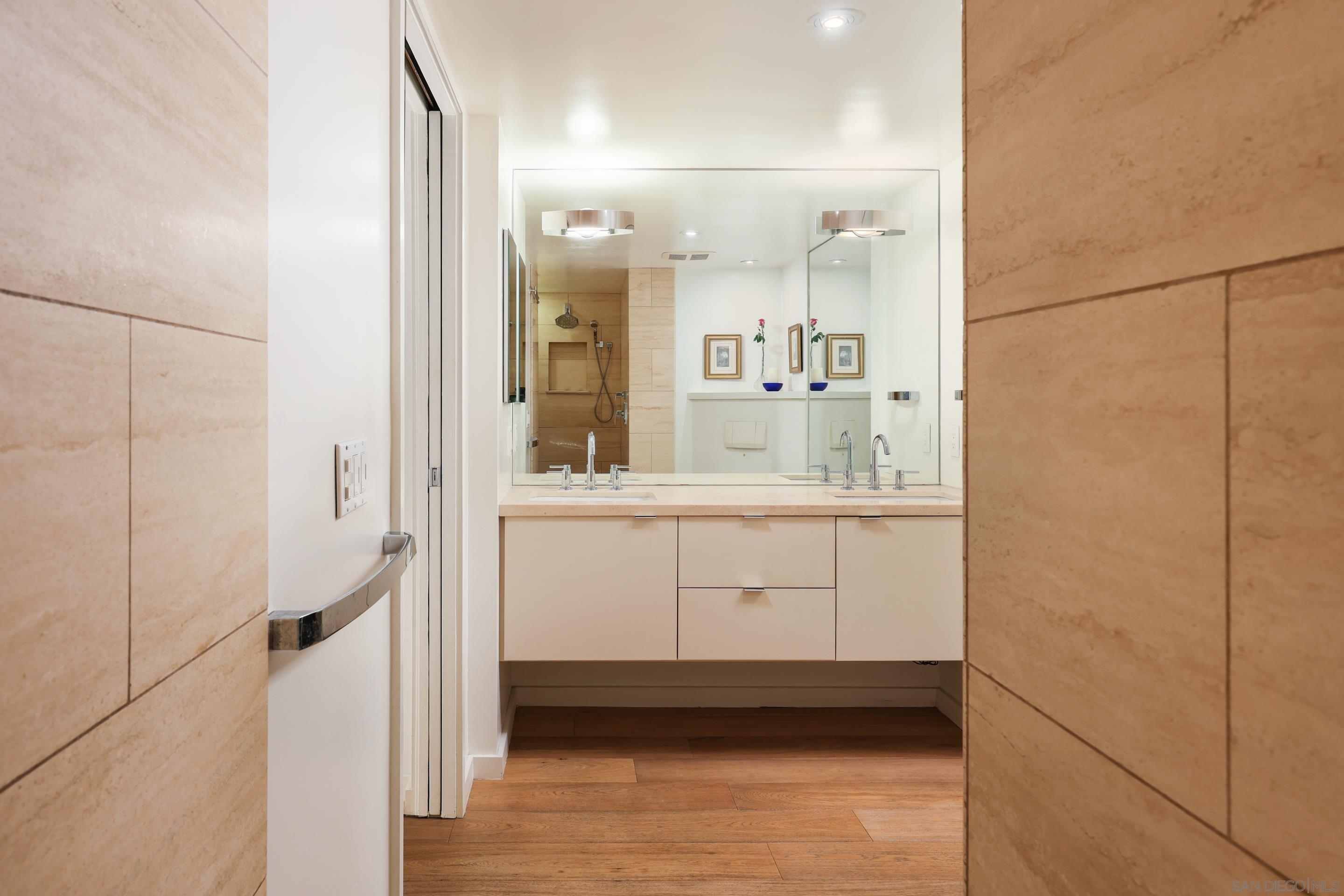 Detail Gallery Image 22 of 38 For 550  Front Street  #1007,  San Diego,  CA 92101 - 1 Beds | 1 Baths