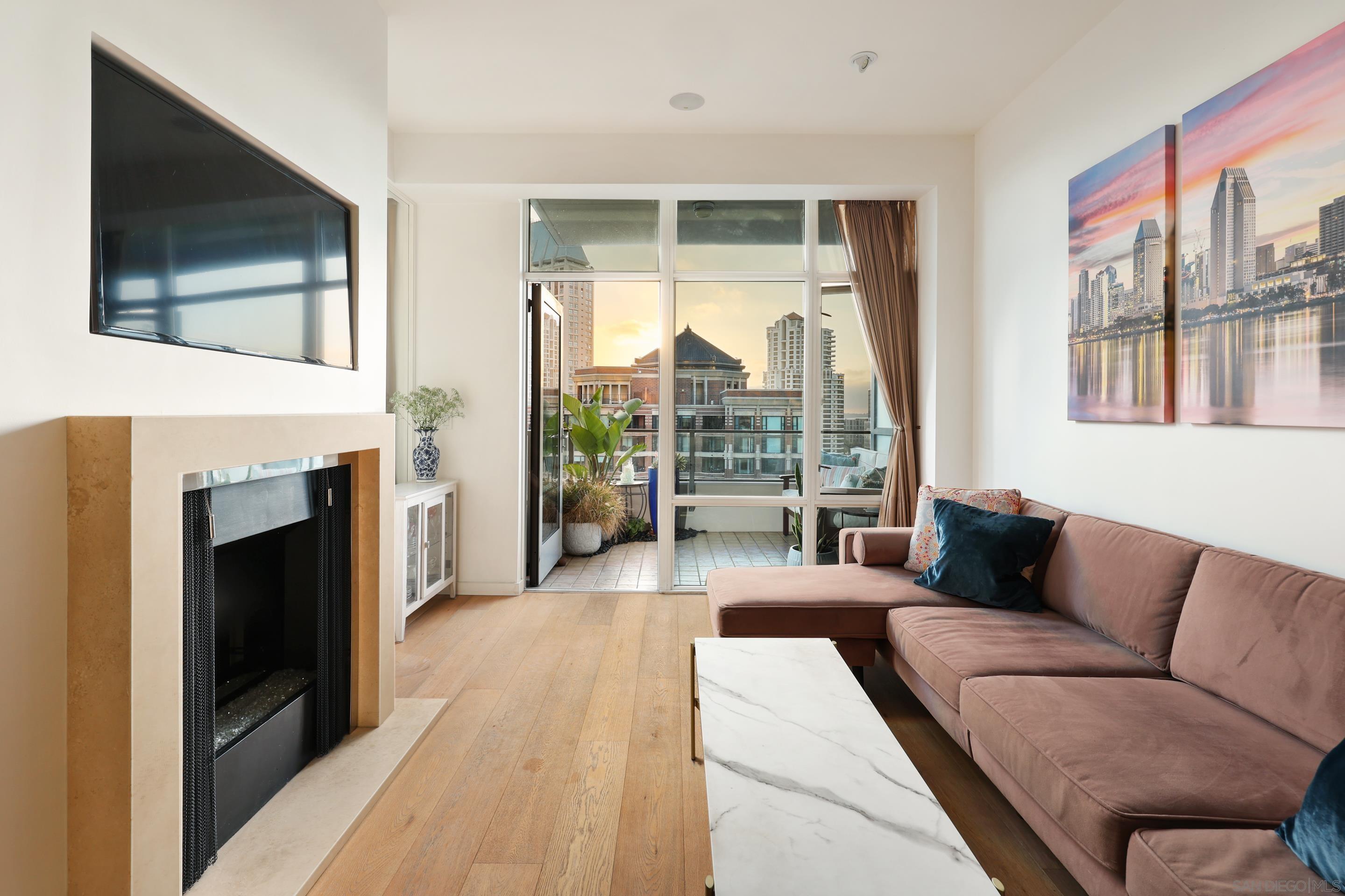 Detail Gallery Image 10 of 38 For 550  Front Street  #1007,  San Diego,  CA 92101 - 1 Beds | 1 Baths