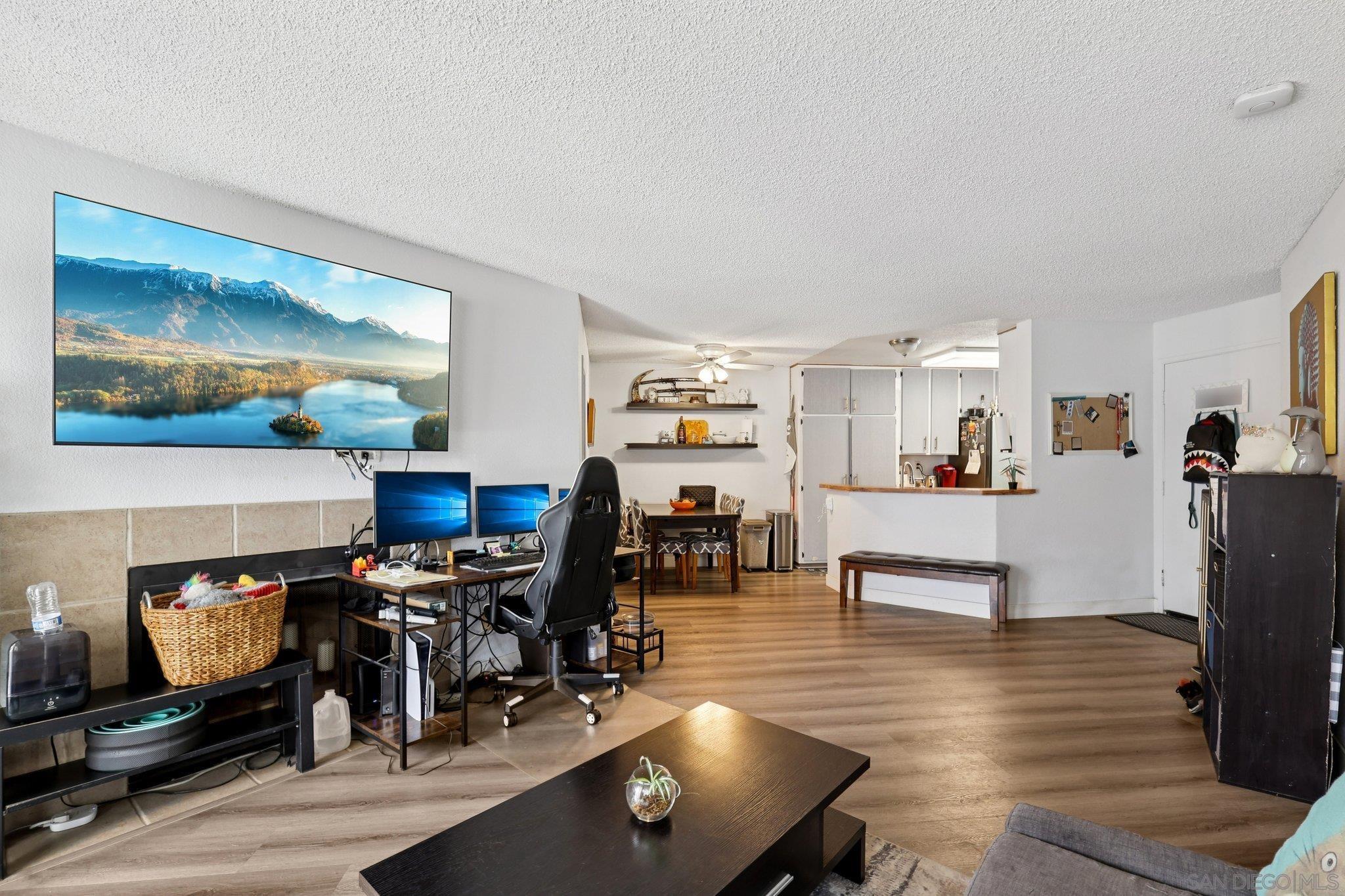 Detail Gallery Image 6 of 35 For 9725  Mesa Springs  #177,  San Diego,  CA 92126 - 2 Beds | 2 Baths