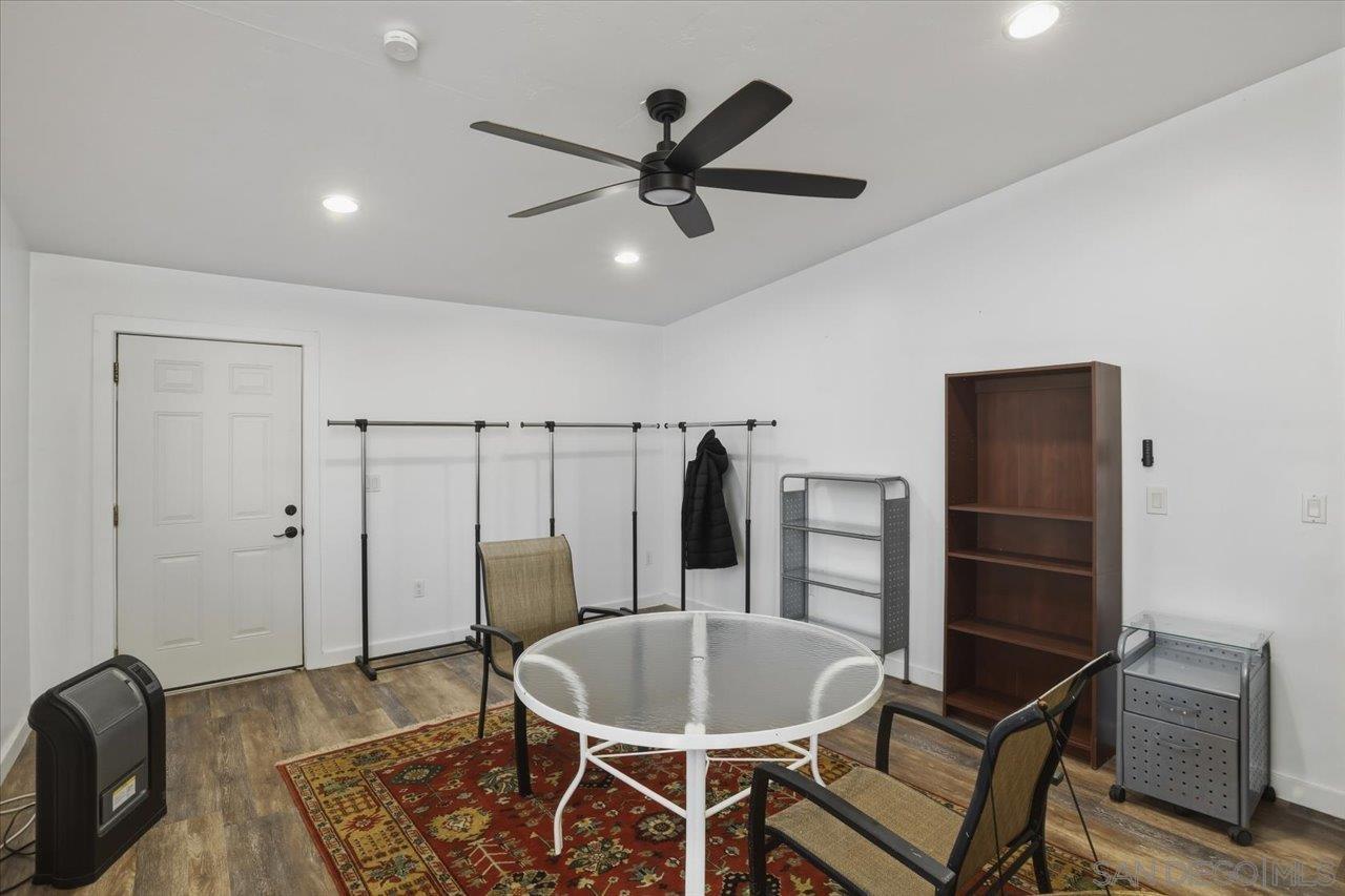 Detail Gallery Image 5 of 24 For 5461  Rainbow Creek, Fallbrook,  CA 92028 - 5 Beds | 1 Baths