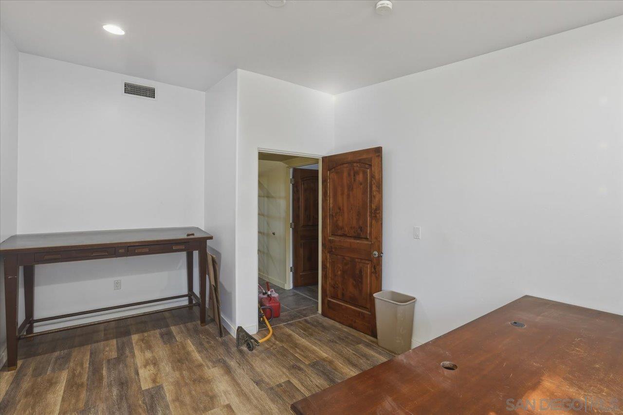 Detail Gallery Image 8 of 24 For 5461  Rainbow Creek, Fallbrook,  CA 92028 - 5 Beds | 1 Baths