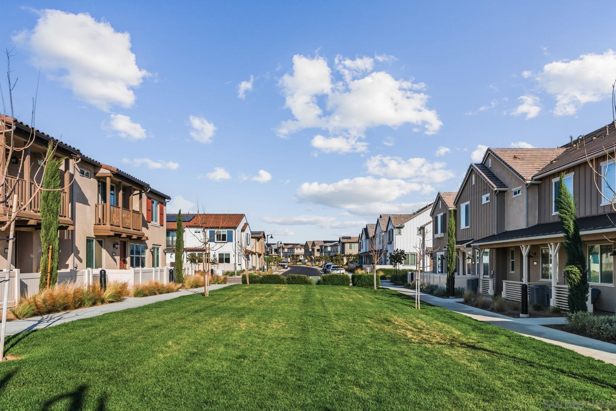 Detail Gallery Image 28 of 39 For 39345  Corvina Ln, Temecula,  CA 92591 - 4 Beds | 2/1 Baths