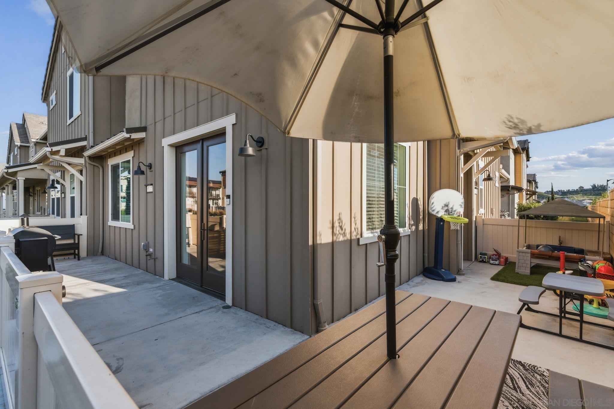 Detail Gallery Image 5 of 39 For 39345  Corvina Ln, Temecula,  CA 92591 - 4 Beds | 2/1 Baths