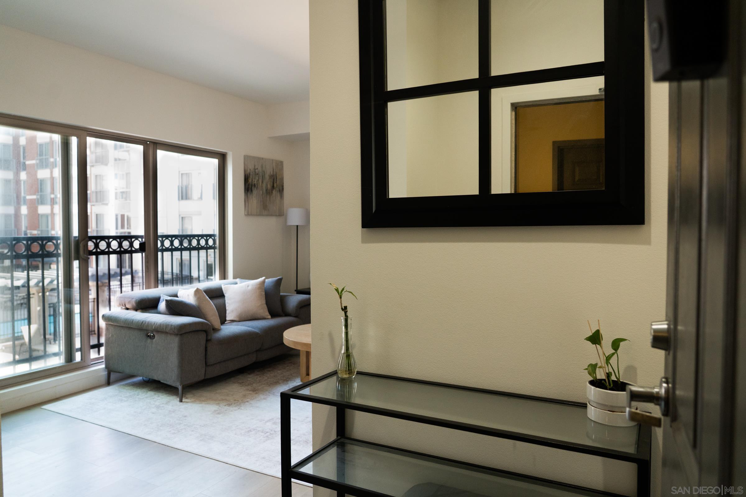 Detail Gallery Image 4 of 25 For 450  J St  #4161,  San Diego,  CA 92101 - 1 Beds | 1 Baths