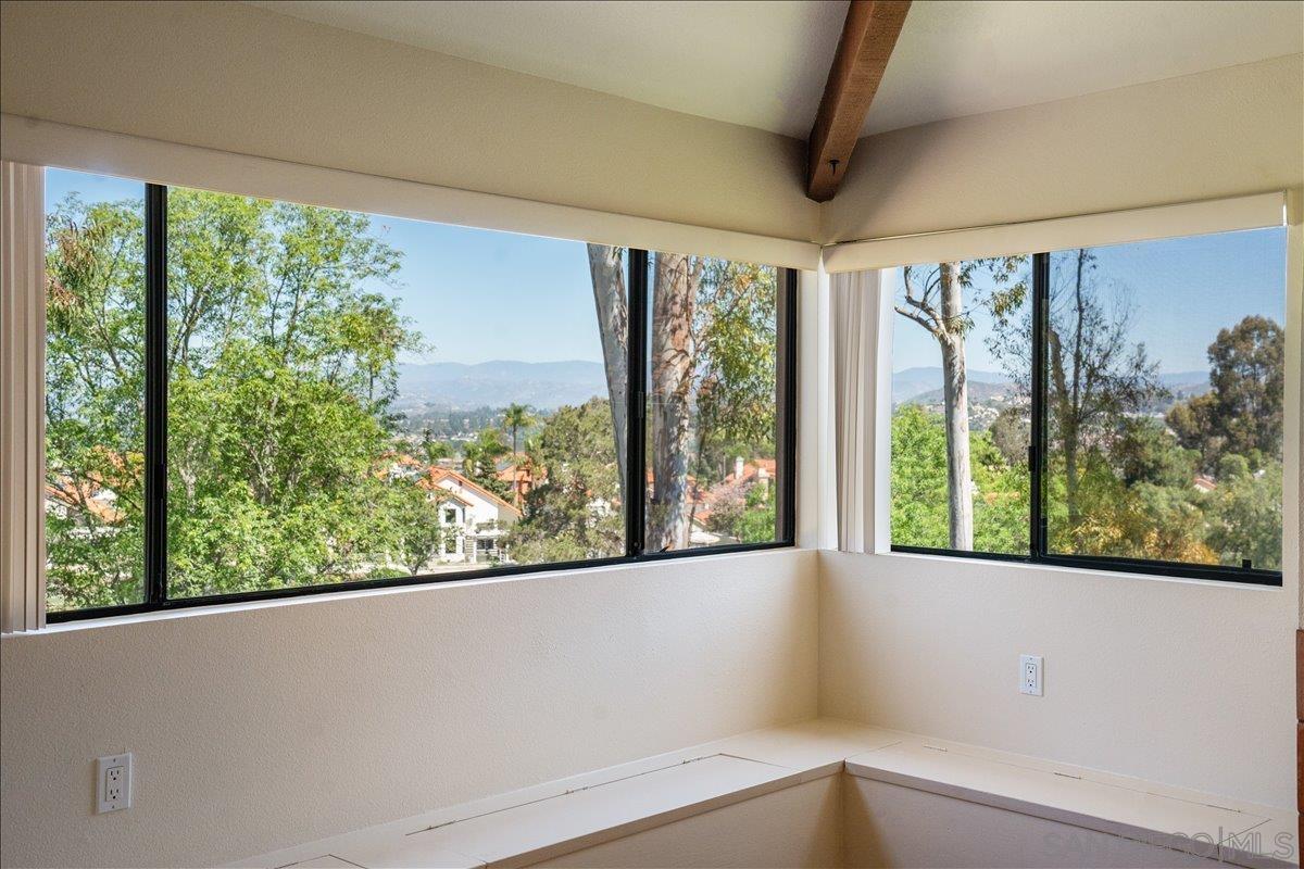 Detail Gallery Image 15 of 45 For 12202  Paseo Lucido  #D,  San Diego,  CA 92128 - 2 Beds | 2 Baths