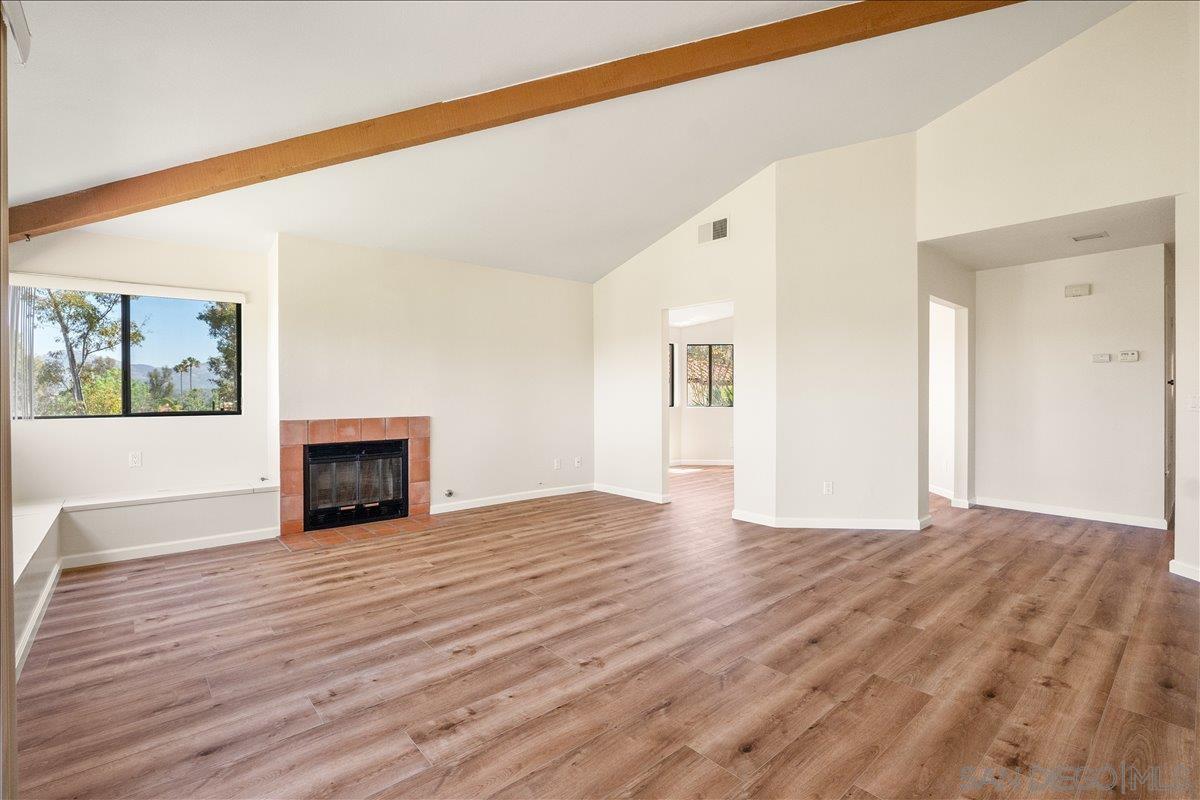 Detail Gallery Image 16 of 45 For 12202  Paseo Lucido  #D,  San Diego,  CA 92128 - 2 Beds | 2 Baths