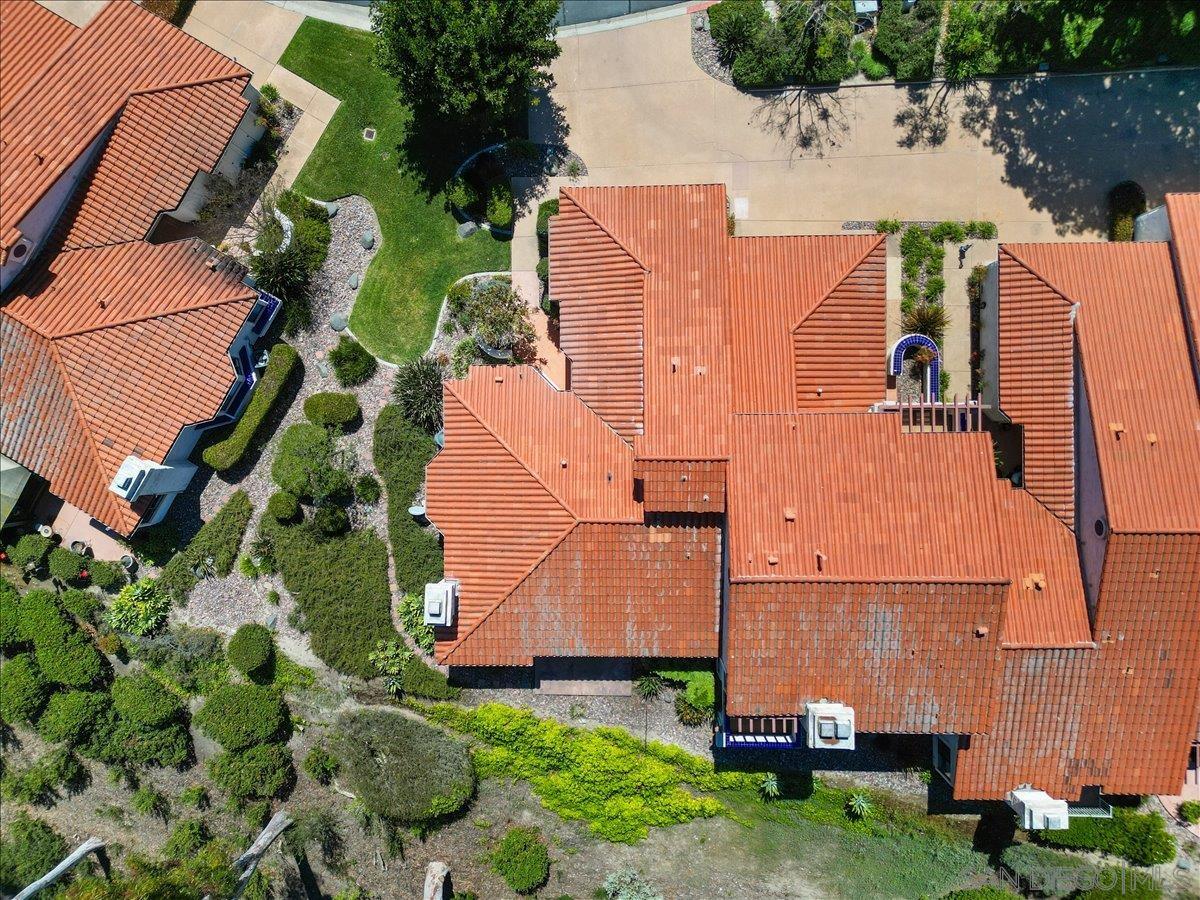 Detail Gallery Image 36 of 45 For 12202  Paseo Lucido  #D,  San Diego,  CA 92128 - 2 Beds | 2 Baths